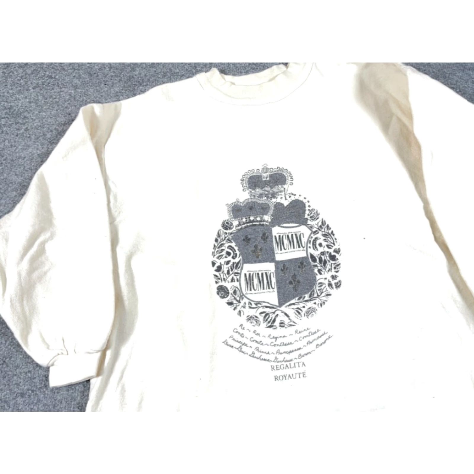 Vintage VTG Stefano Royalty Crest Print Sweatshirt Women L Ivory Cotton Textured Print Hipster Retro TV Pullover Casual Womens Vintage Size L / US 10 / IT 46 - 6 Thumbnail