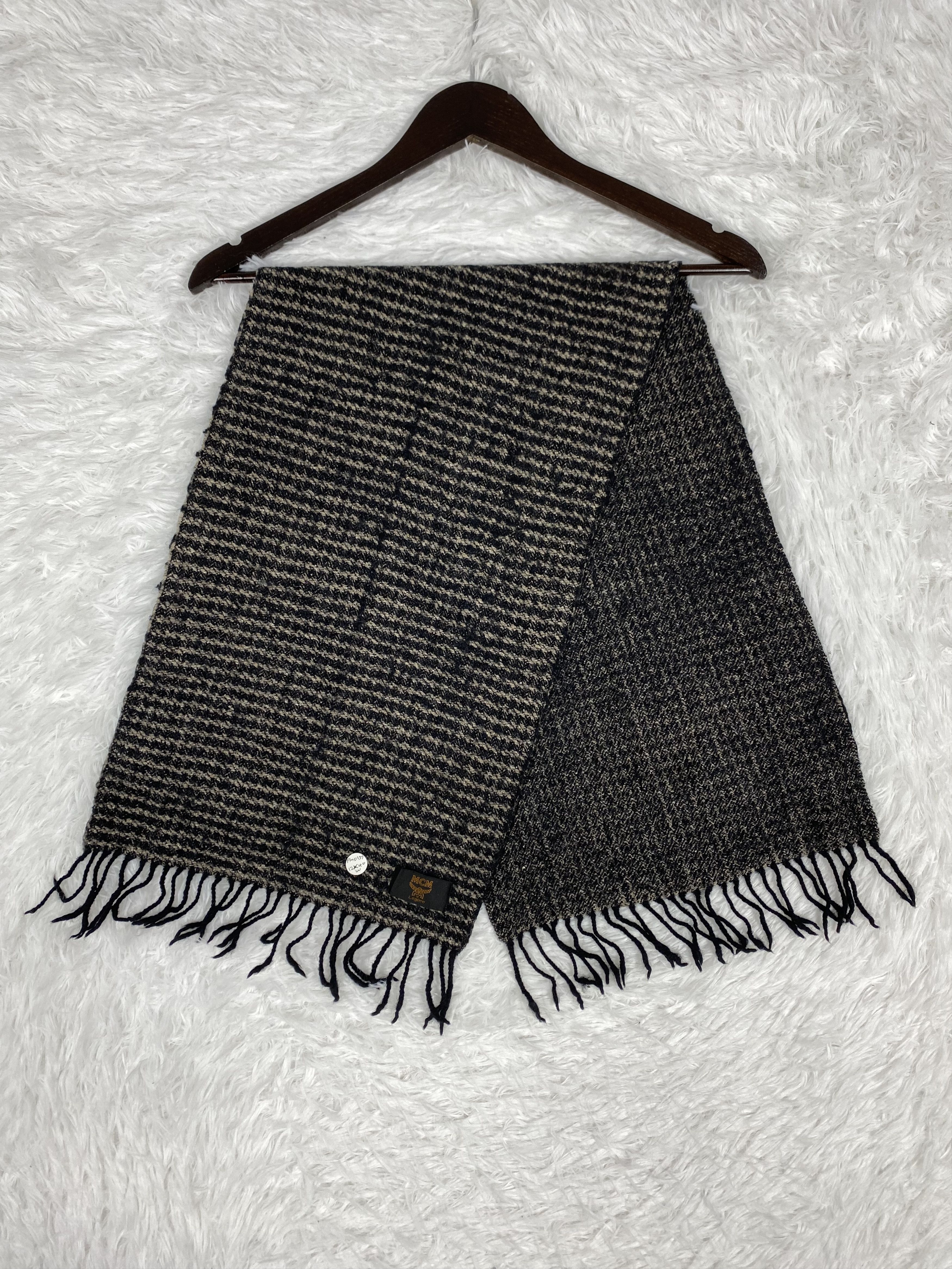 Vintage MCM Scarf / Muffler Neckwear PM0137