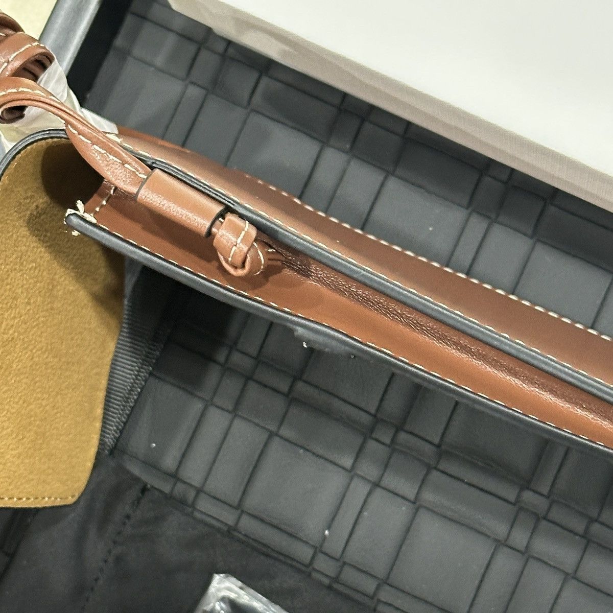 Celine Celine Leather Sunglasses Case Size ONE SIZE - 5 Thumbnail