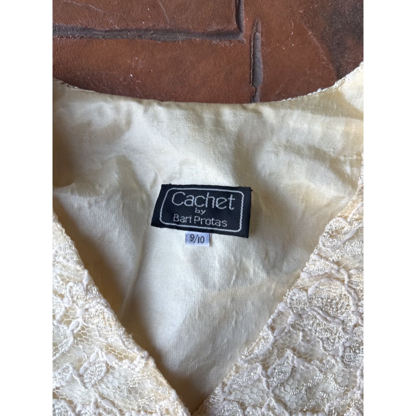 Vintage VINTAGE Cachet 80s Bari Protas Laced Pearl Victorian Top Women’s 9/10 Ivory Lace Blouse with Pearl Detail Size M / US 6-8 / IT 42-44 - 2 Thumbnail