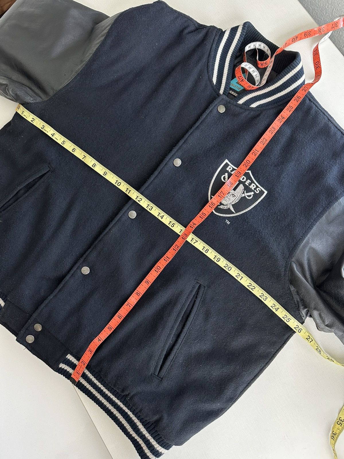 NFL 80s Logo 7 Oakland Raiders Varsity Letterman Quilted Lined L Size US L / EU 52-54 / 3 - 6 Thumbnail