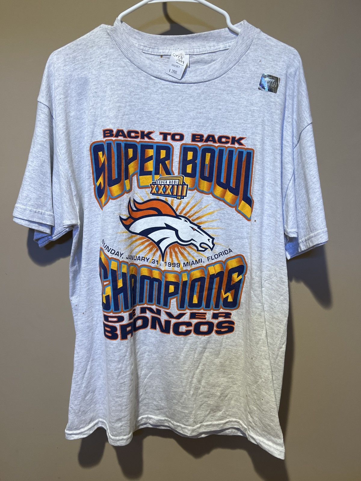 Vintage Vintage Dever Broncos Super Bowl XXXIII T Shirt XL Size US L / EU 52-54 / 3 - 1 Thumbnail