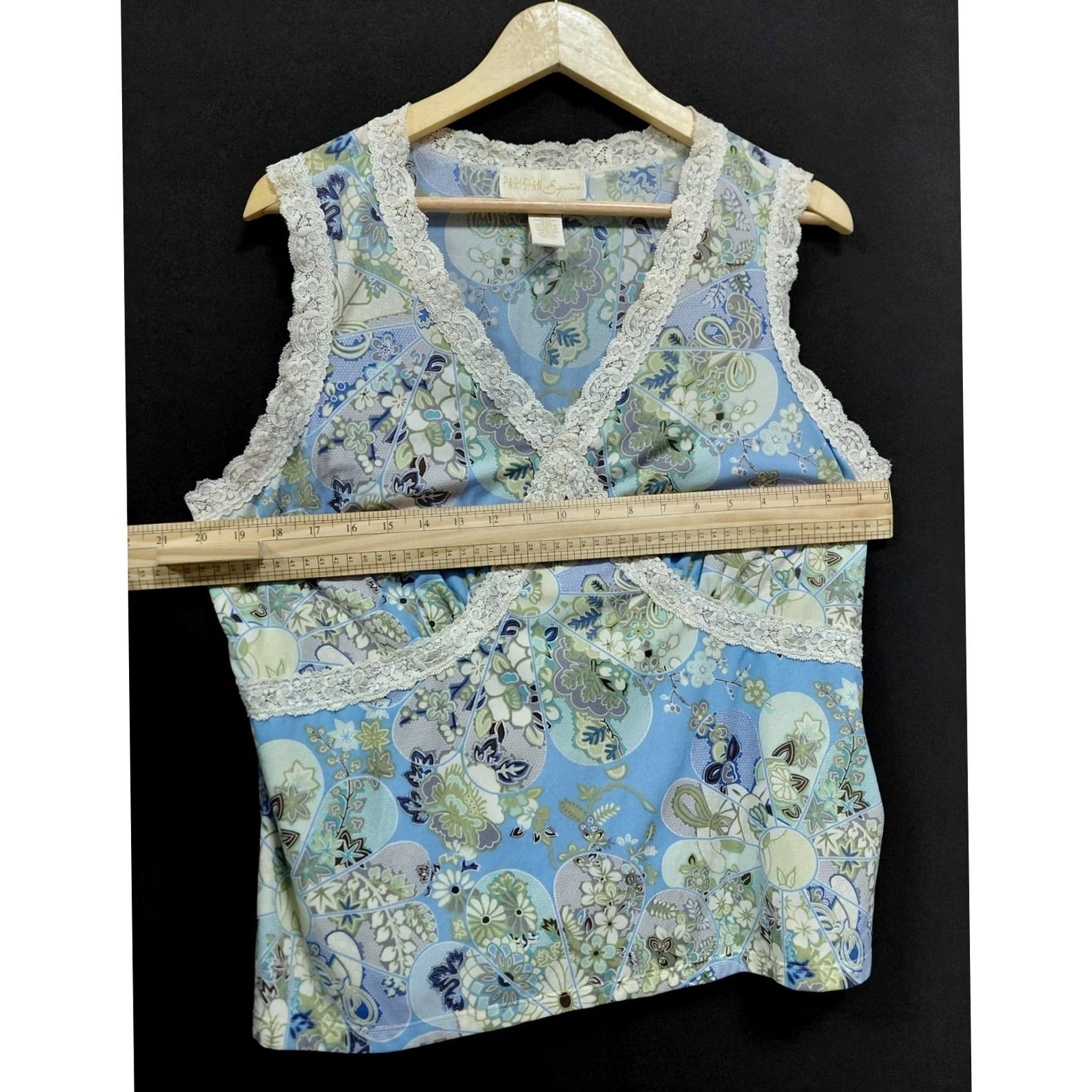 Vintage PARISIAN Signature Floral Lace Trim Top Blue Sleeveless V-Neck Women 2X SLEEVLESS Lace Trim Floral Top Casual Party/Cocktail Womens Size XXL / US 16-18 / IT 52-54 - 5 Thumbnail