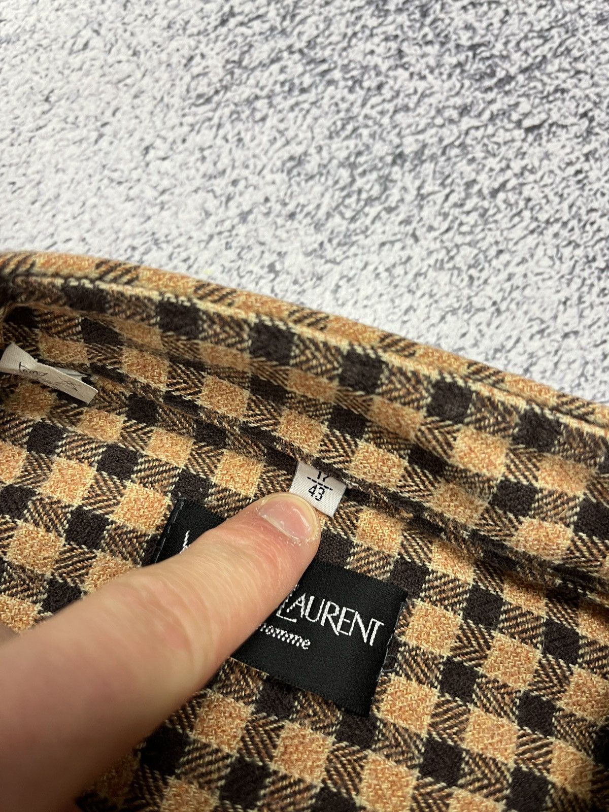Vintage Yves Saint Laurent Pour Homme YSL Logo Flannel Plaid Shirt Size US L / EU 52-54 / 3 - 8 Thumbnail