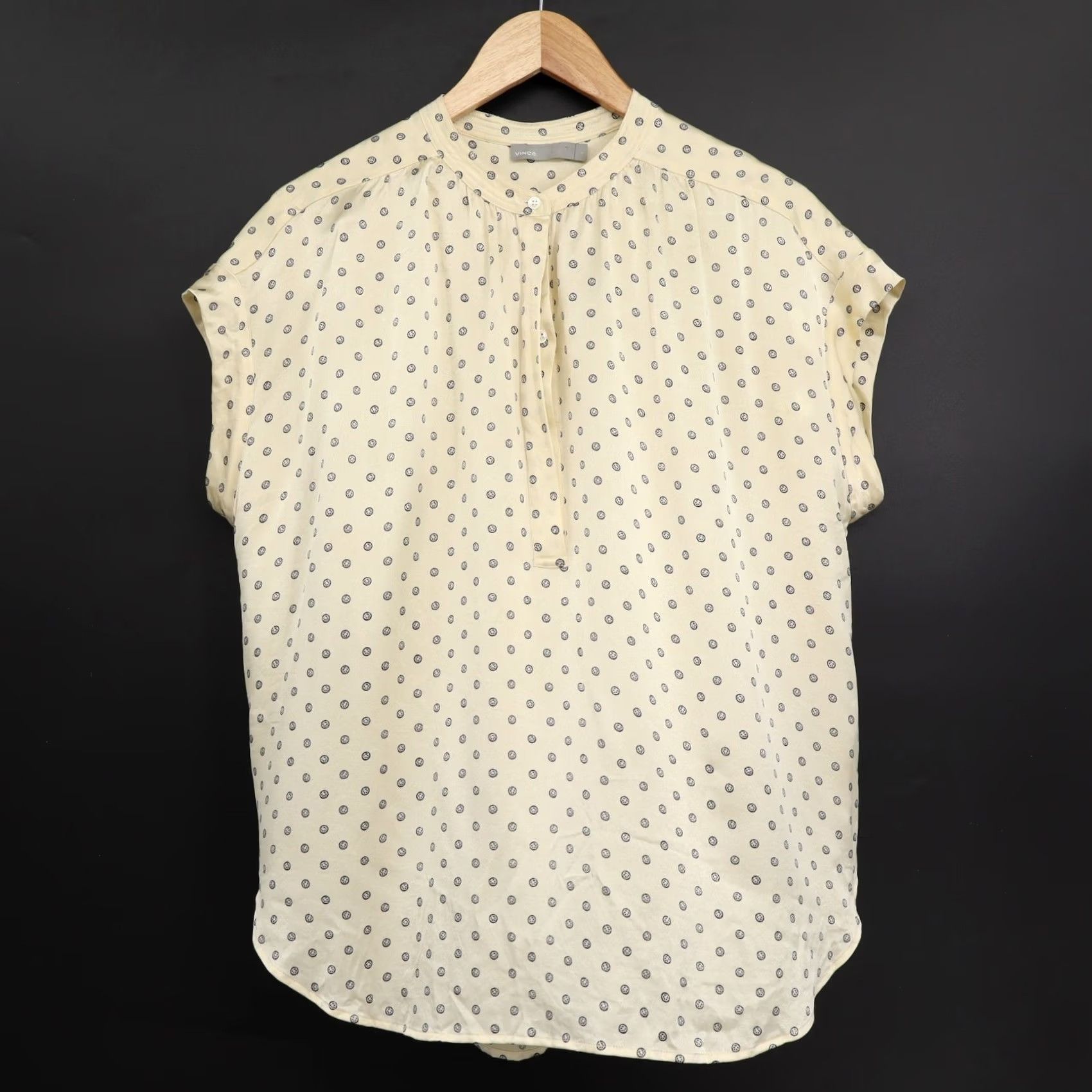 Vince Vince Blouse Shirt Women Silk Cap Sleeve 3 Button Split Neck Yellow L Size L / US 10 / IT 46 - 2 Thumbnail