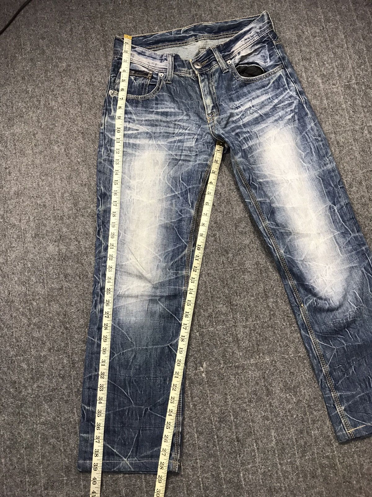 Japanese Brand Avail Garde Jean Faded Denim Straight Cut Fits Size 31 Size US 31 - 9 Thumbnail
