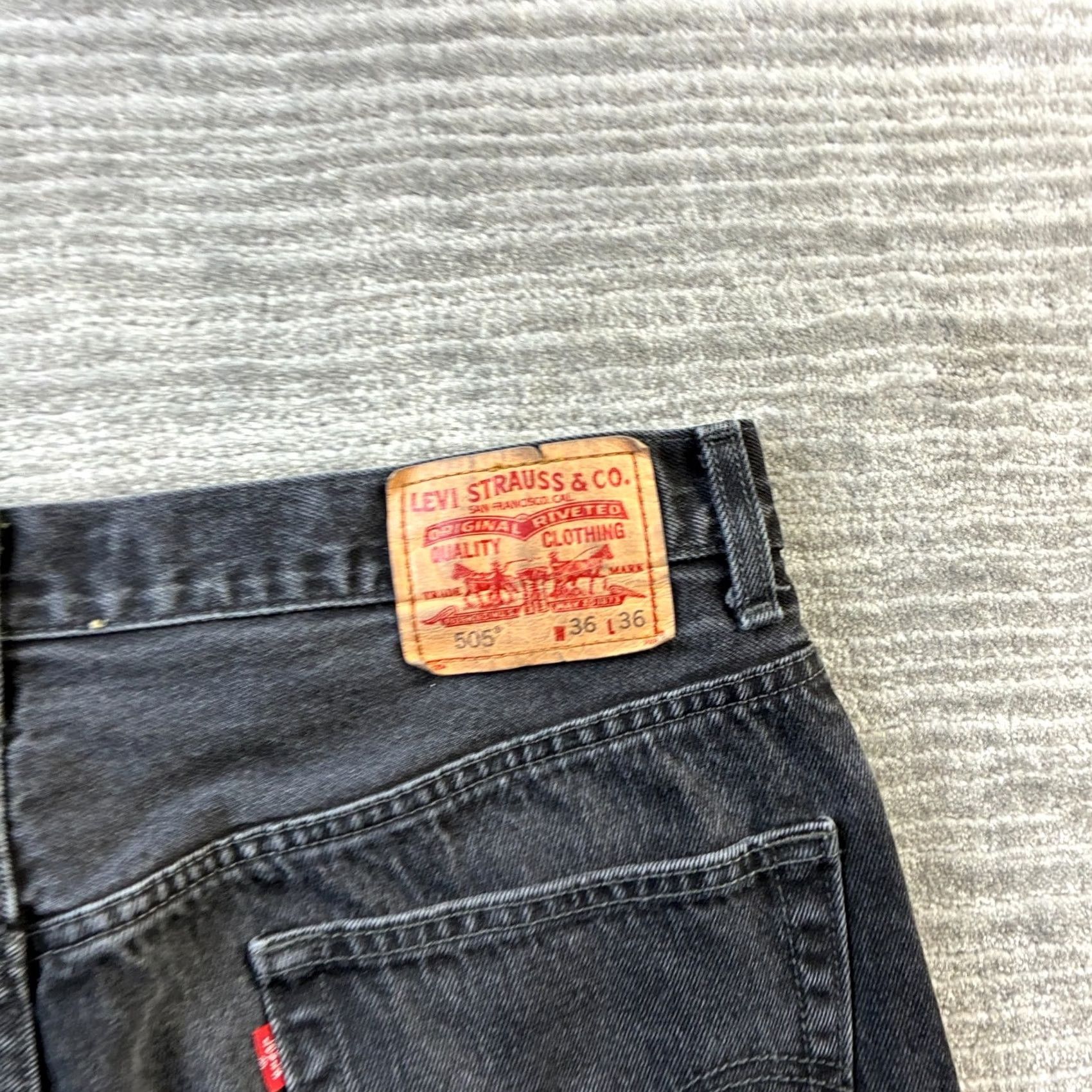 Levi's Levi's 505 Jeans Mens Straight Denim Pants 36x36 Black Casual Work Wear 5-Pocket Belt Loops Button Zip Regular Fit Medium Wash Solid Cotton Size US 36 / EU 52 - 4 Thumbnail