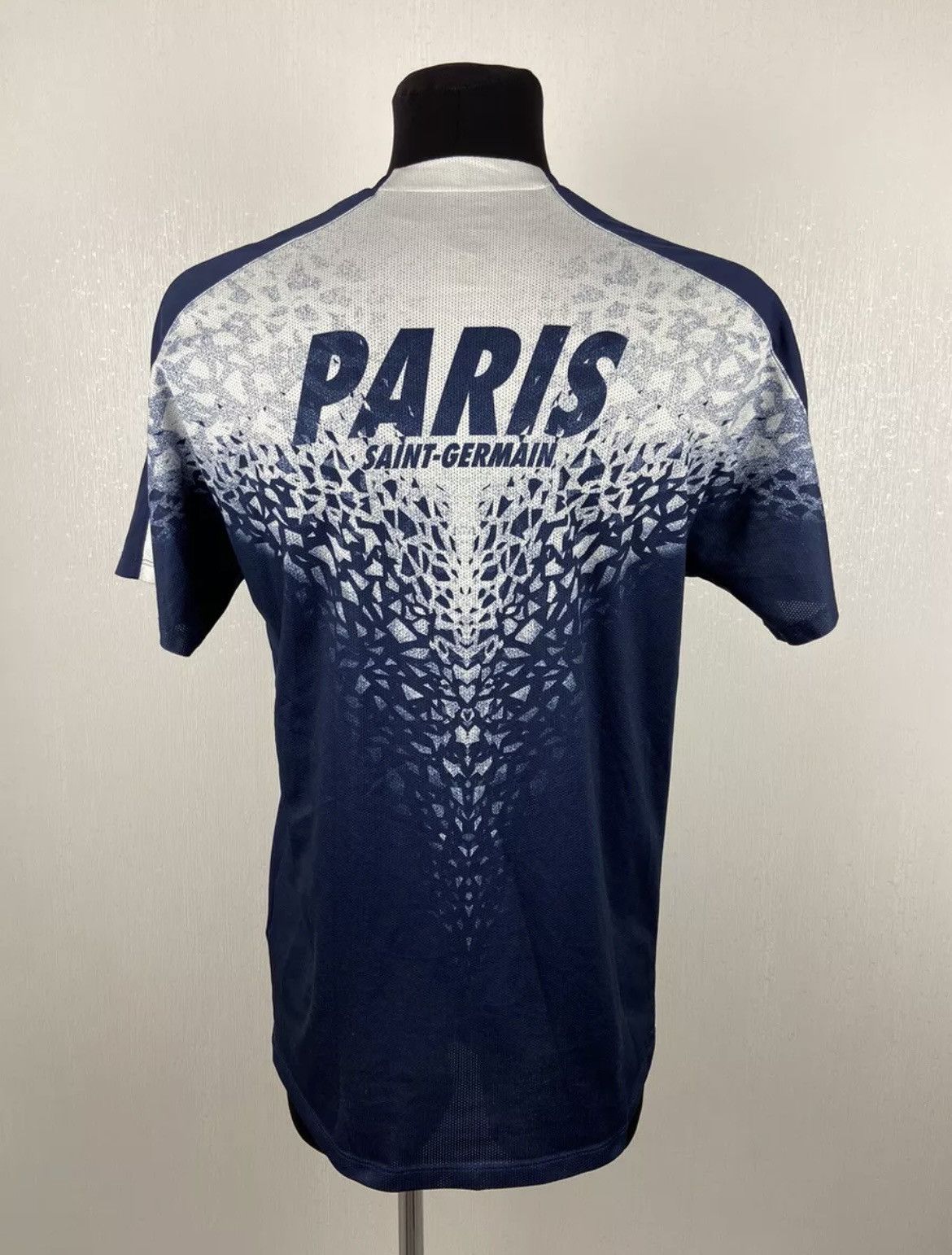 Nike Paris Saint Germain PSG FC Training Jersey Nike Size L Size US L / EU 52-54 / 3 - 2 Thumbnail