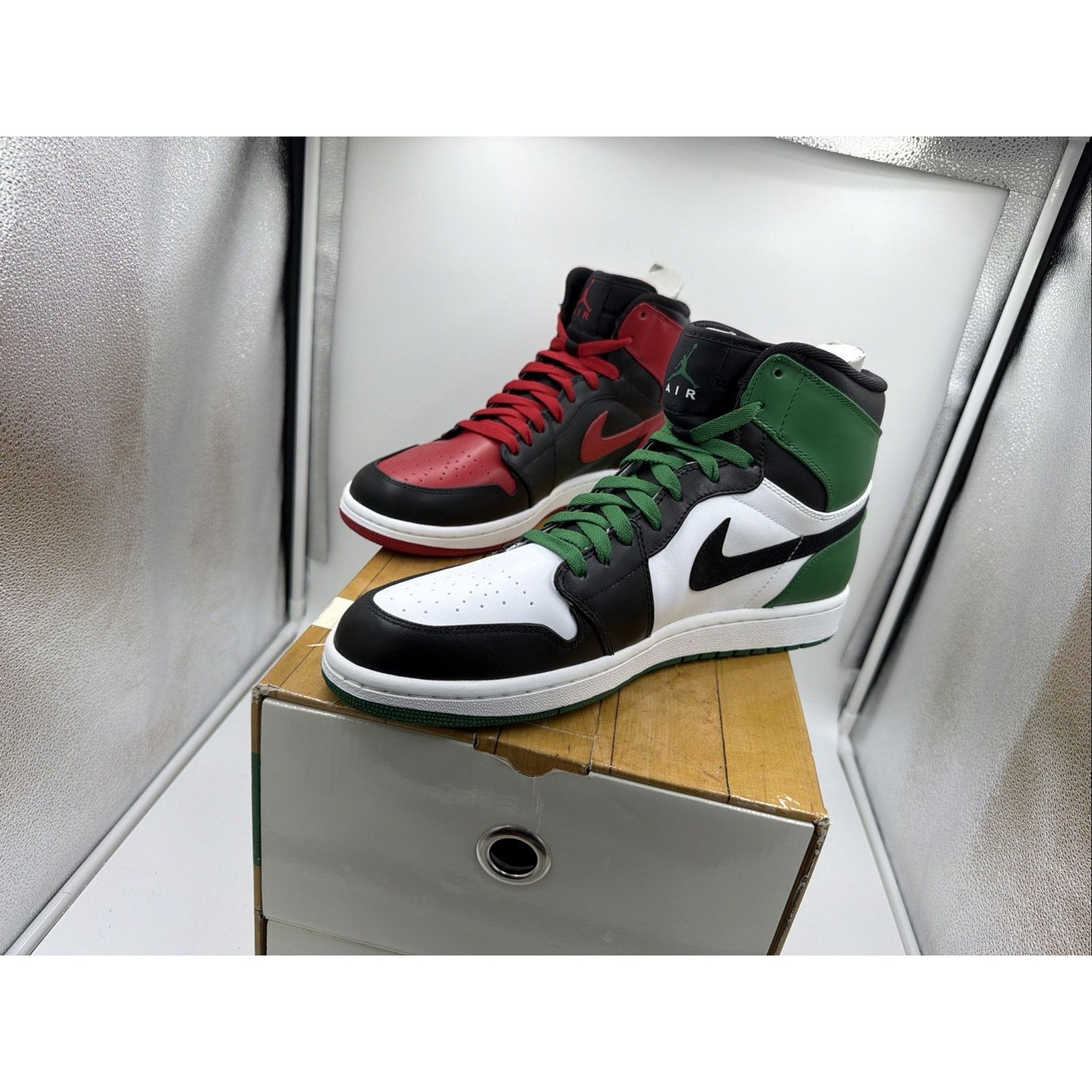 Jordan Brand Size 12 - Air Jordan 1 Retro DMP High Bulls 