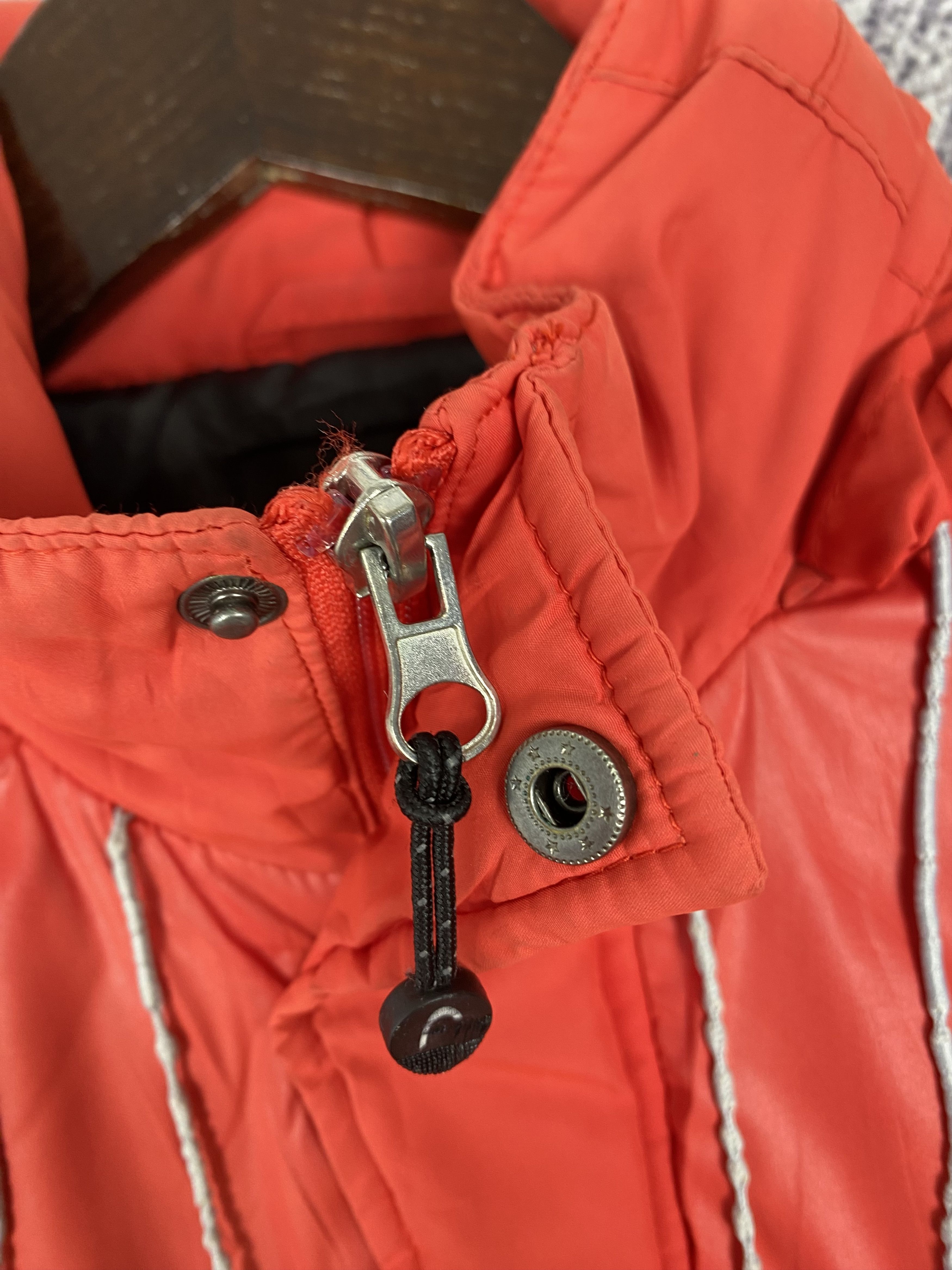 Japanese Brand Vintage Head Puffer Little Red Faded Zip Up Jacket Size US L / EU 52-54 / 3 - 5 Thumbnail