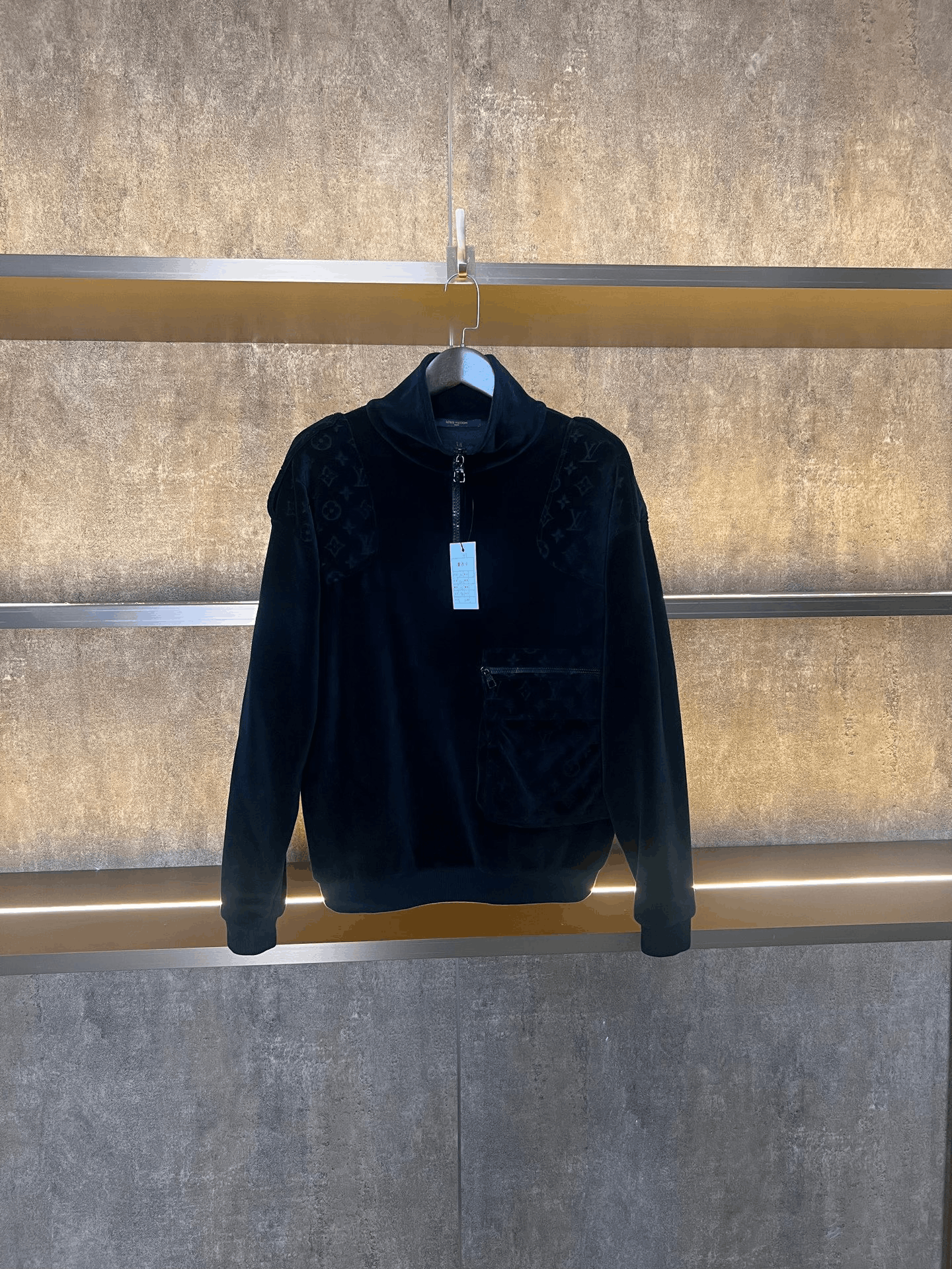 Louis Vuitton Louis Vuitton Retro Hoodie m Men Size US M / EU 48-50 / 2 - 1 Thumbnail