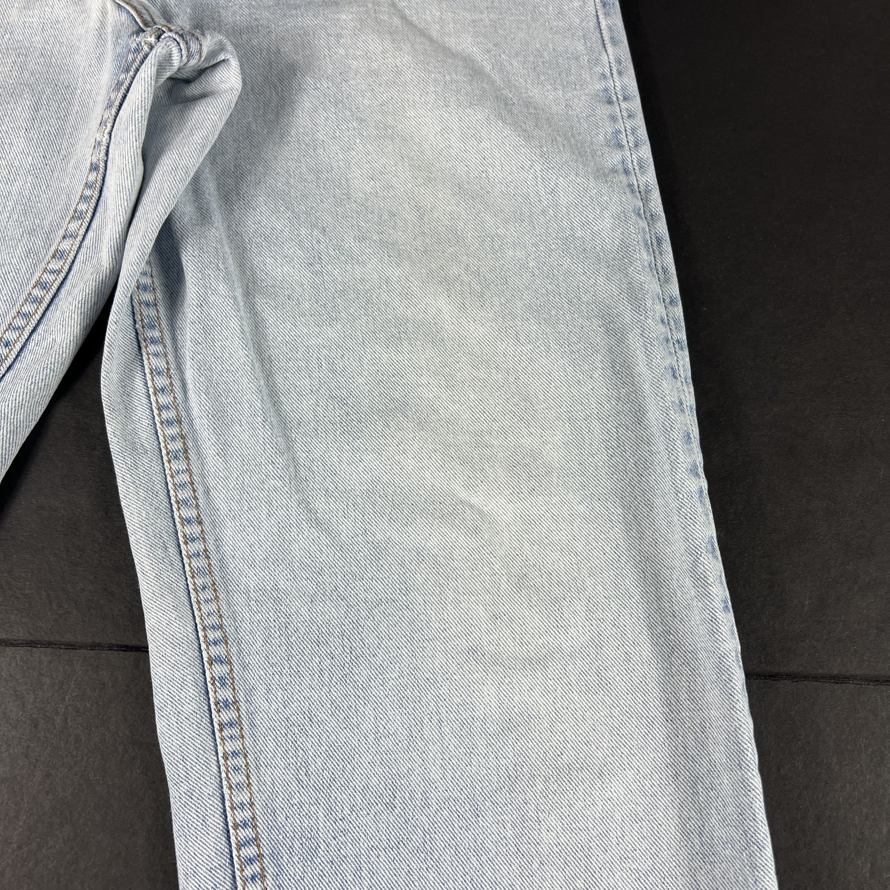 Levi's × Vintage VTG 90s Levi's Jeans 550 Relaxed Straight Light Blue Denim Size US 33 - 4 Thumbnail