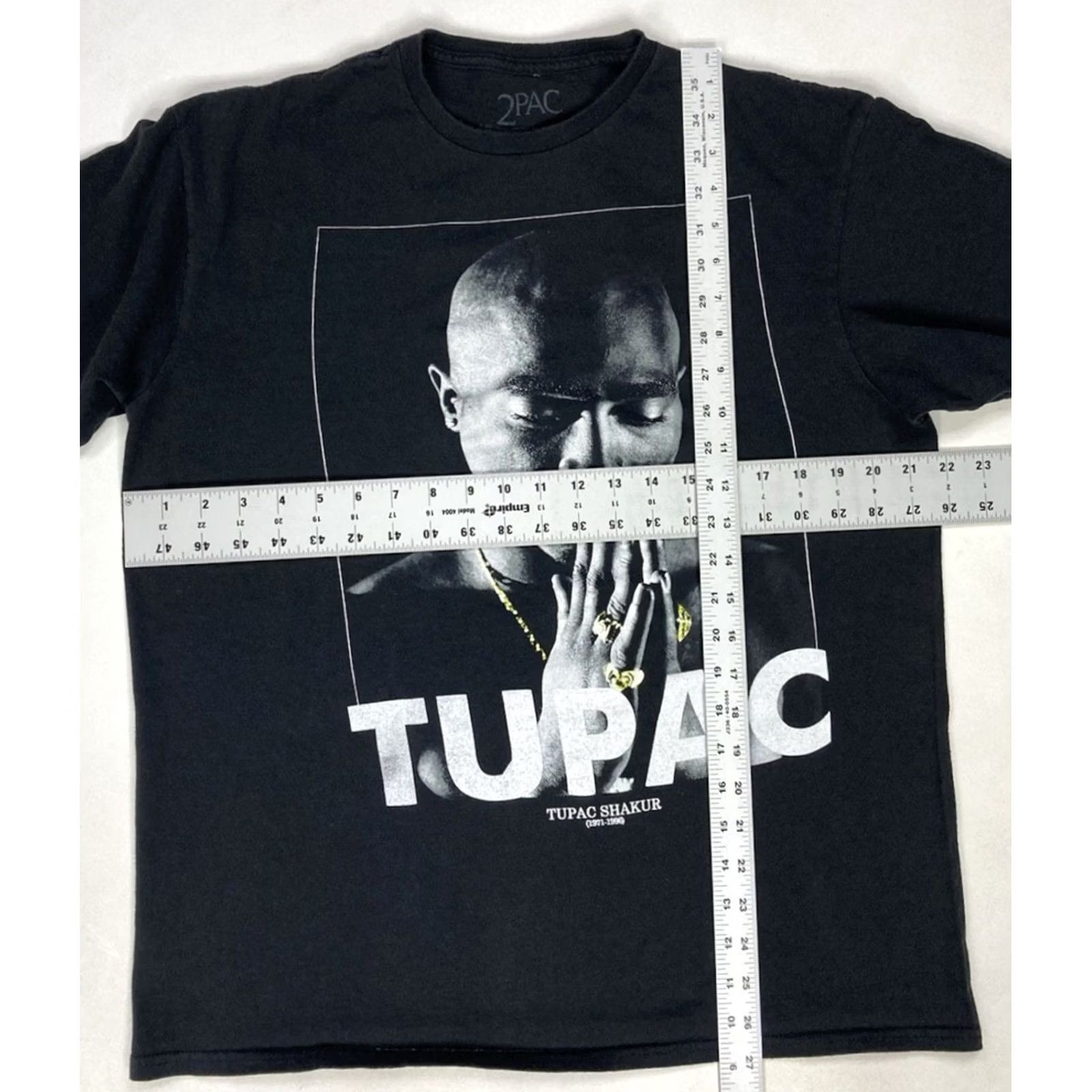 Vintage 2pac Tupac Shakur Praying Hand 71 Graphic T-shirt Men Large Black Music Shirt Size US L / EU 52-54 / 3 - 6 Thumbnail