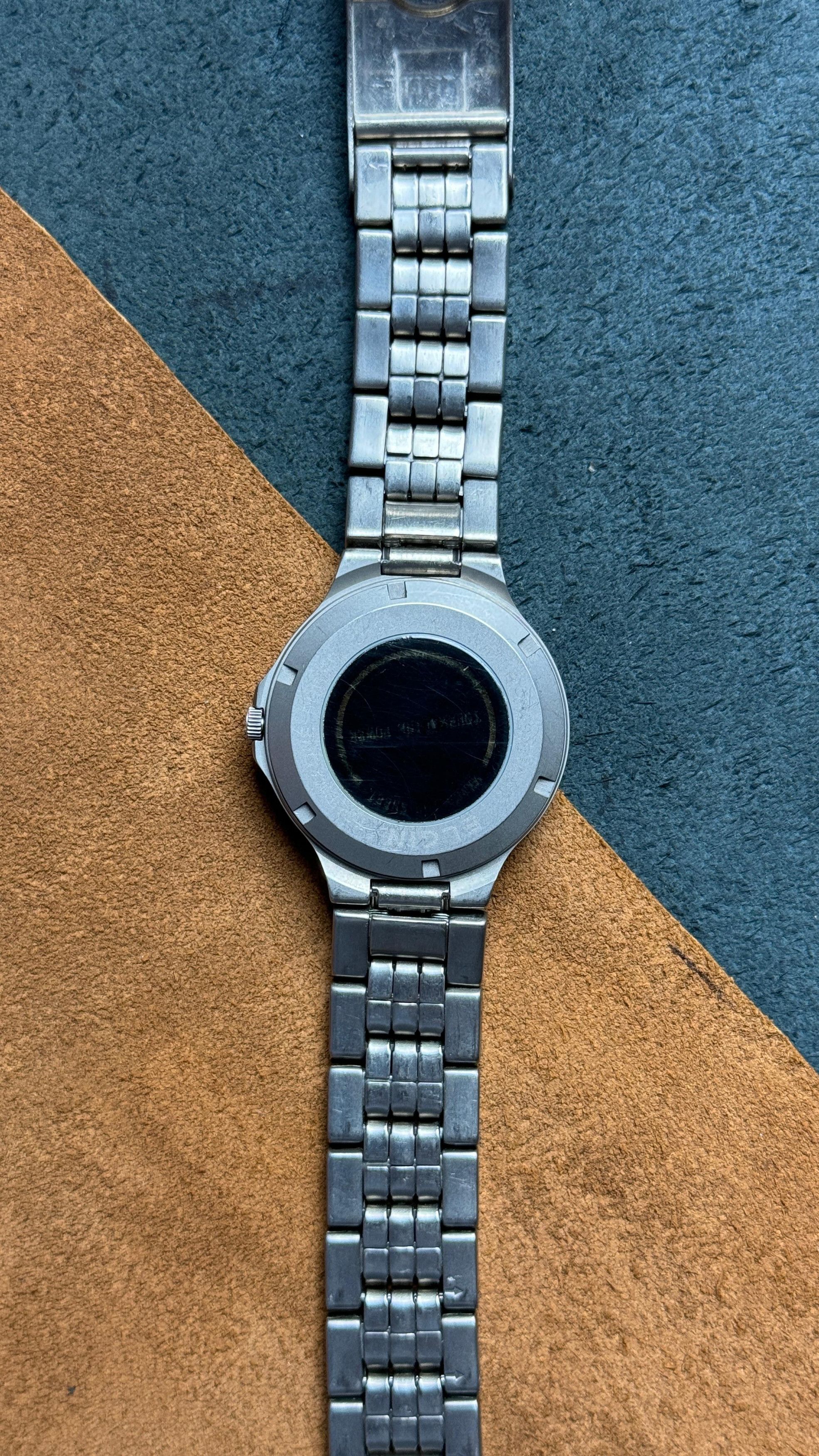 Elgin National Watch Company Vintage Elgin USA Titanium (Solar Powered) Size ONE SIZE - 3 Thumbnail