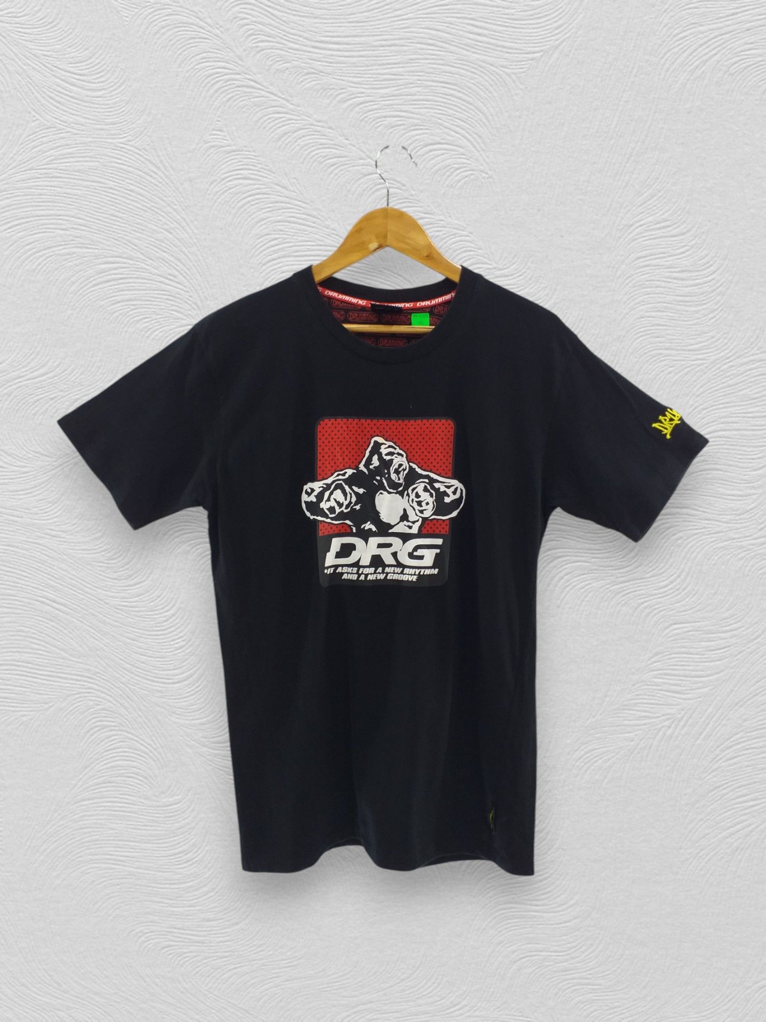 Japanese Brand Japanese Brand Drumming Gorilla Logo Medium T Shirt -A034 Size US M / EU 48-50 / 2 - 1 Thumbnail