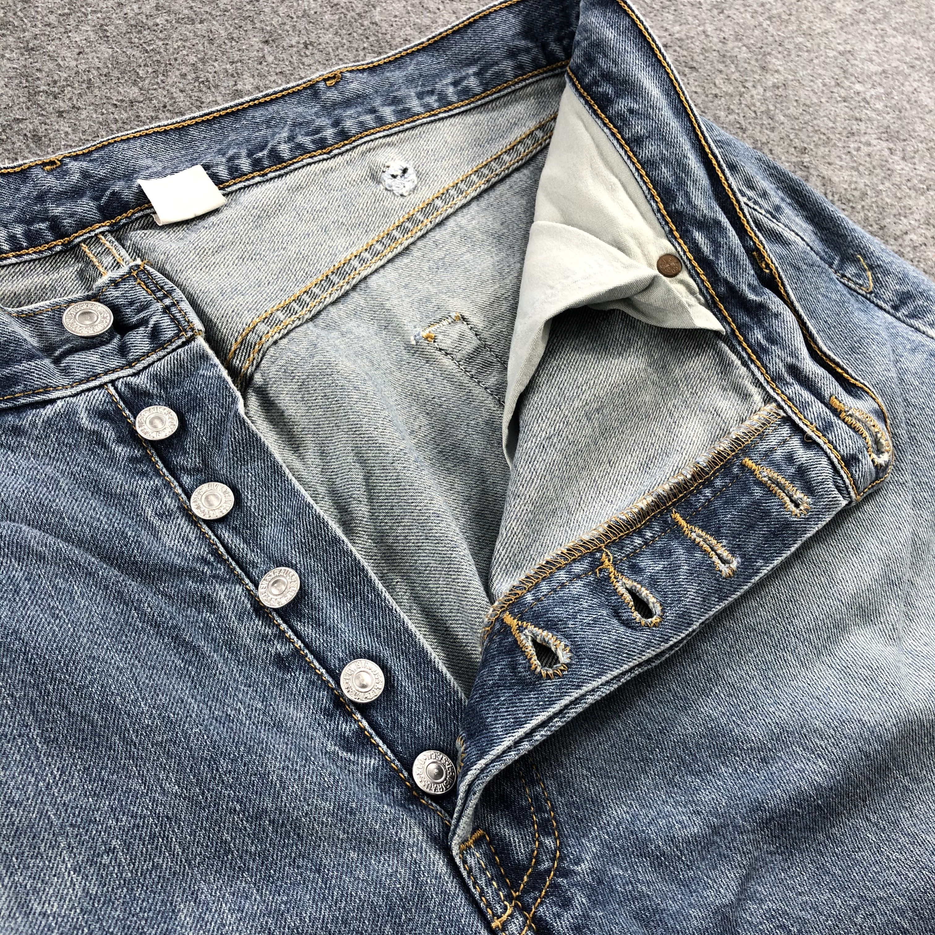Levi's Vintage 90s Blue Wash Levis 501 Jeans-J1467 Size US 40 / EU 56 - 9 Thumbnail