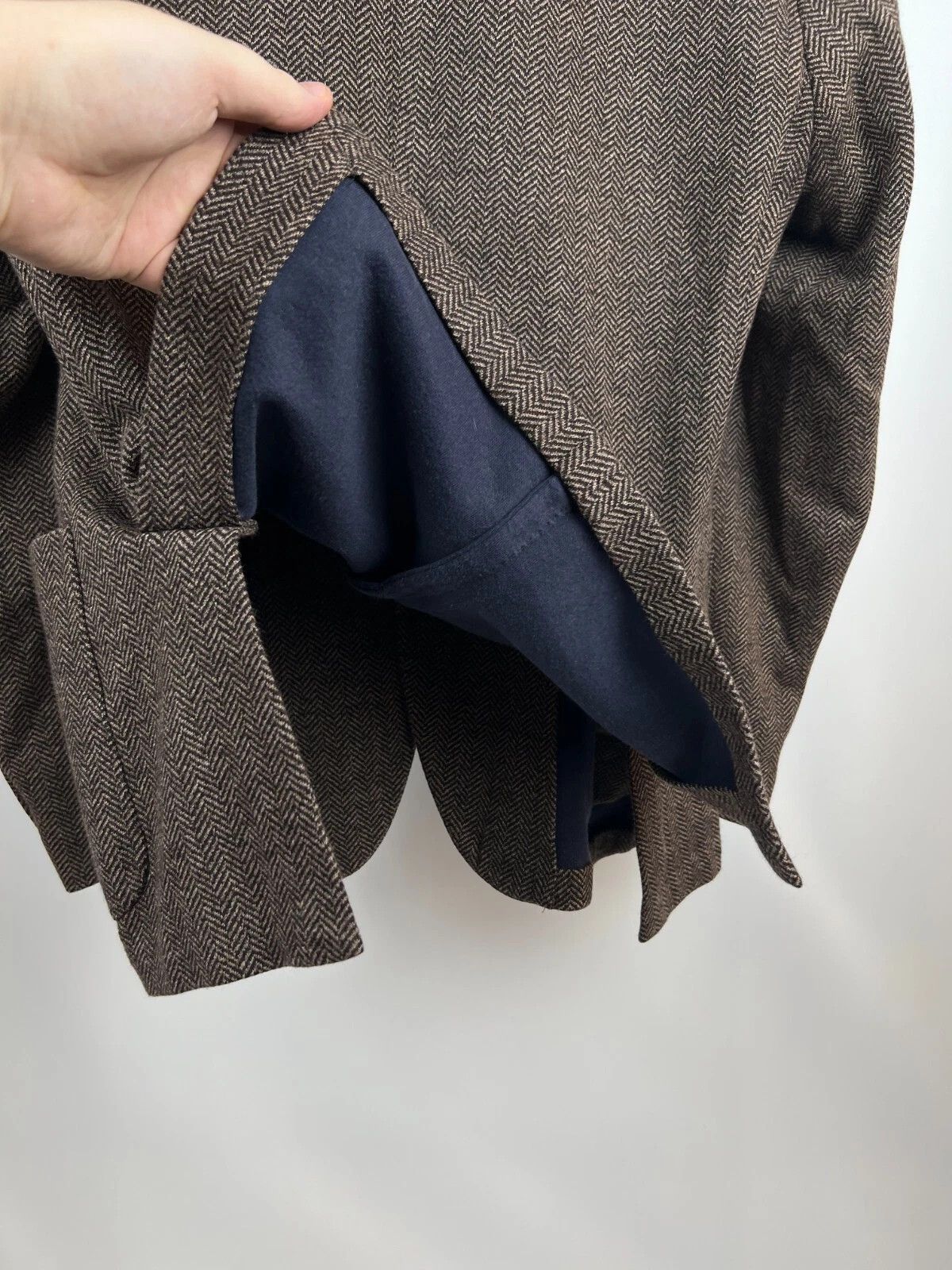 Corneliani Corneliani Wool Blend Herringbone Italian Blazer Jacket Size 44R - 17 Thumbnail
