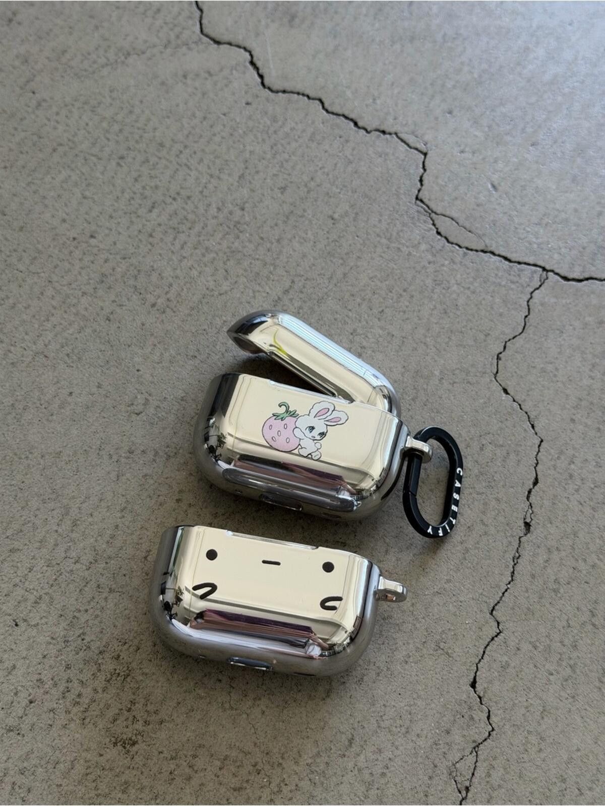 Other CASETiFY / AirPods Pro 1st Gen Case Bundle / Chrome Size ONE SIZE - 5 Thumbnail