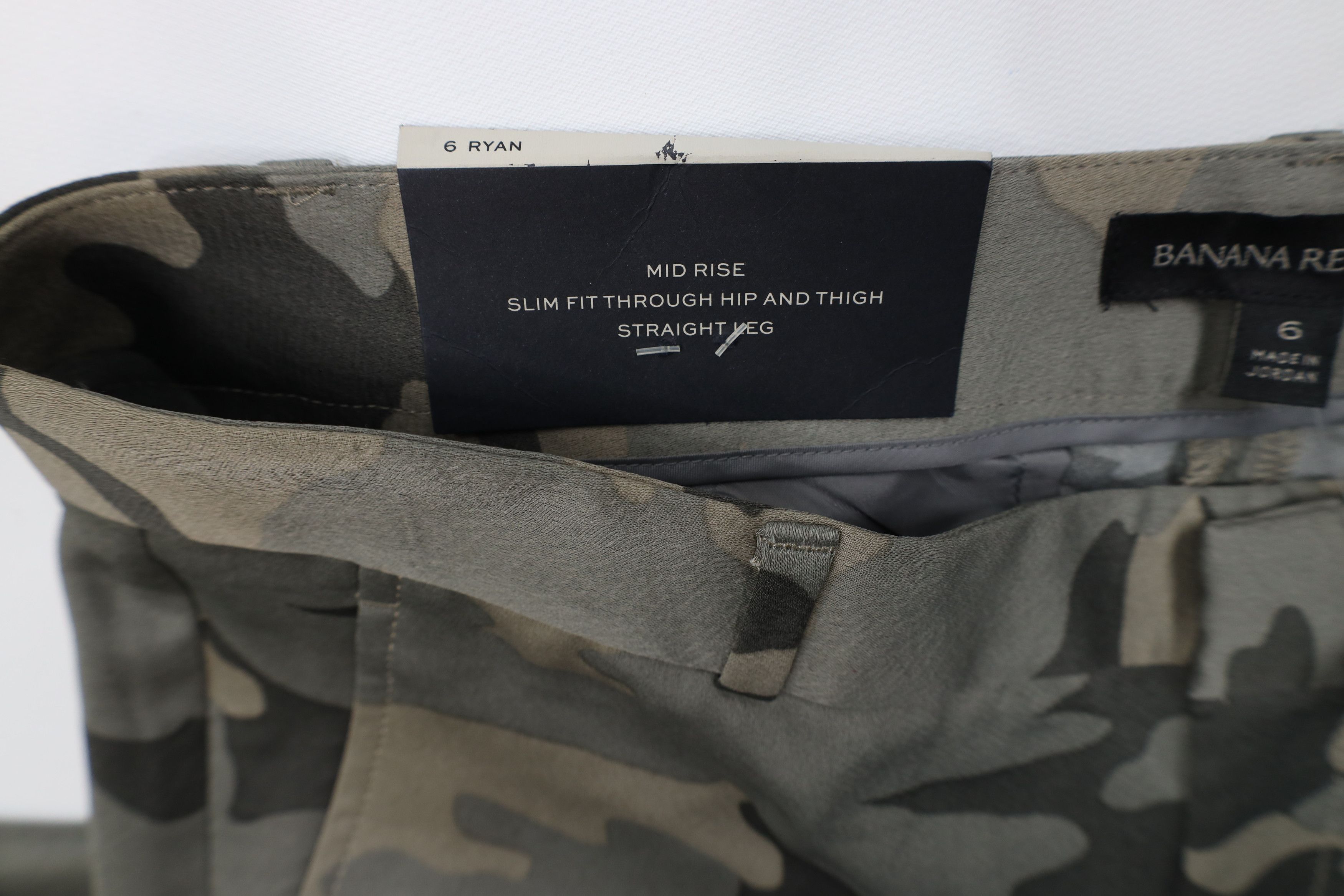 Banana Republic New Banana Republic Mid Rise Straight Leg Camouflage Pants Size 28" / US 6 / IT 42 - 7 Thumbnail
