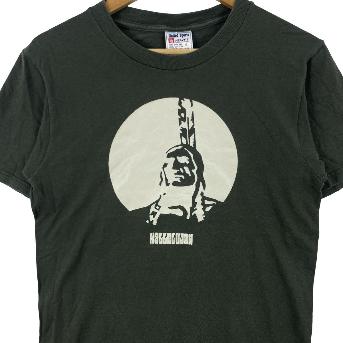 Native Vintage NATIVE AMERICAN CHIEF Graphic Minimalist Print Size US S / EU 44-46 / 1 - 6 Thumbnail