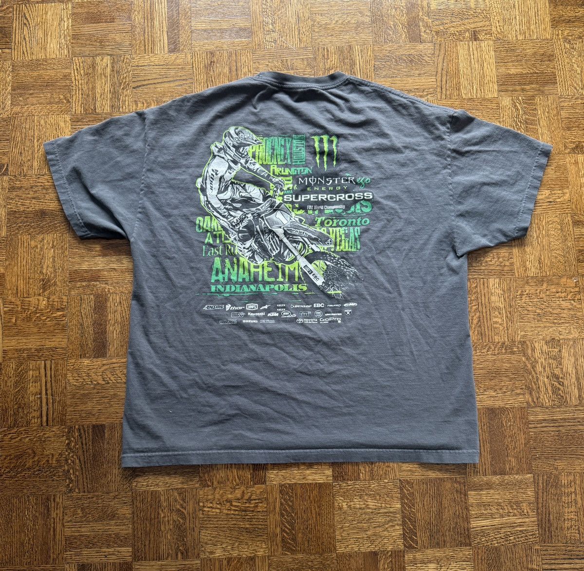 Vintage Vintage Y2K Monster Energy Motocross Graphic Tee Size US XXL / EU 58 / 5 - 2 Thumbnail