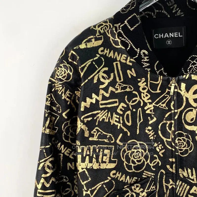 Chanel Chanel Black Silk Women's Jacket with Gold Print . Size XS / US 0-2 / IT 36-38 - 3 Thumbnail