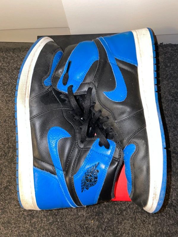 Jordan Brand Air Jordan 1 Retro High OG "2017 Royal" sneakers Size US 12 / EU 45 - 4 Thumbnail