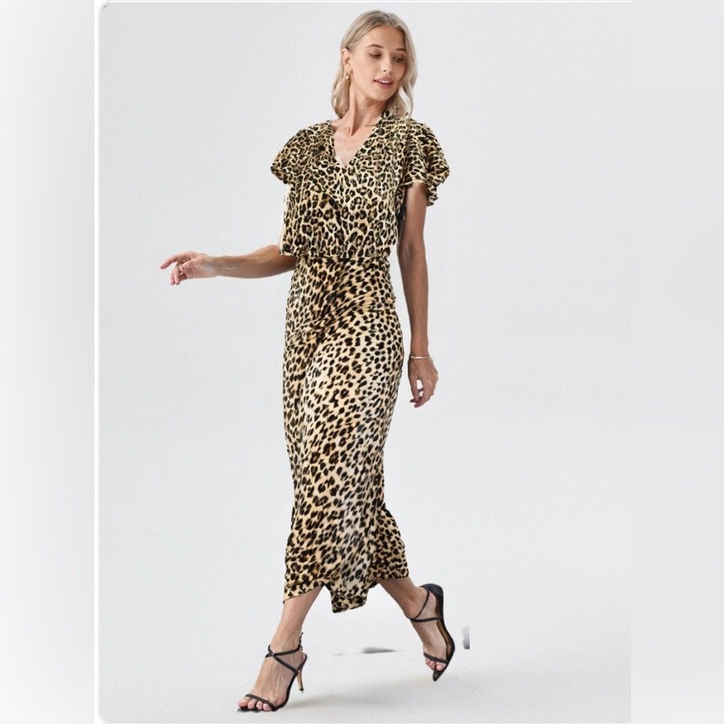 Other Chic Leopard Print Jumpsuit with Wrap Detail & Belt – NWT Size L / US 10 / IT 46 - 1 Thumbnail