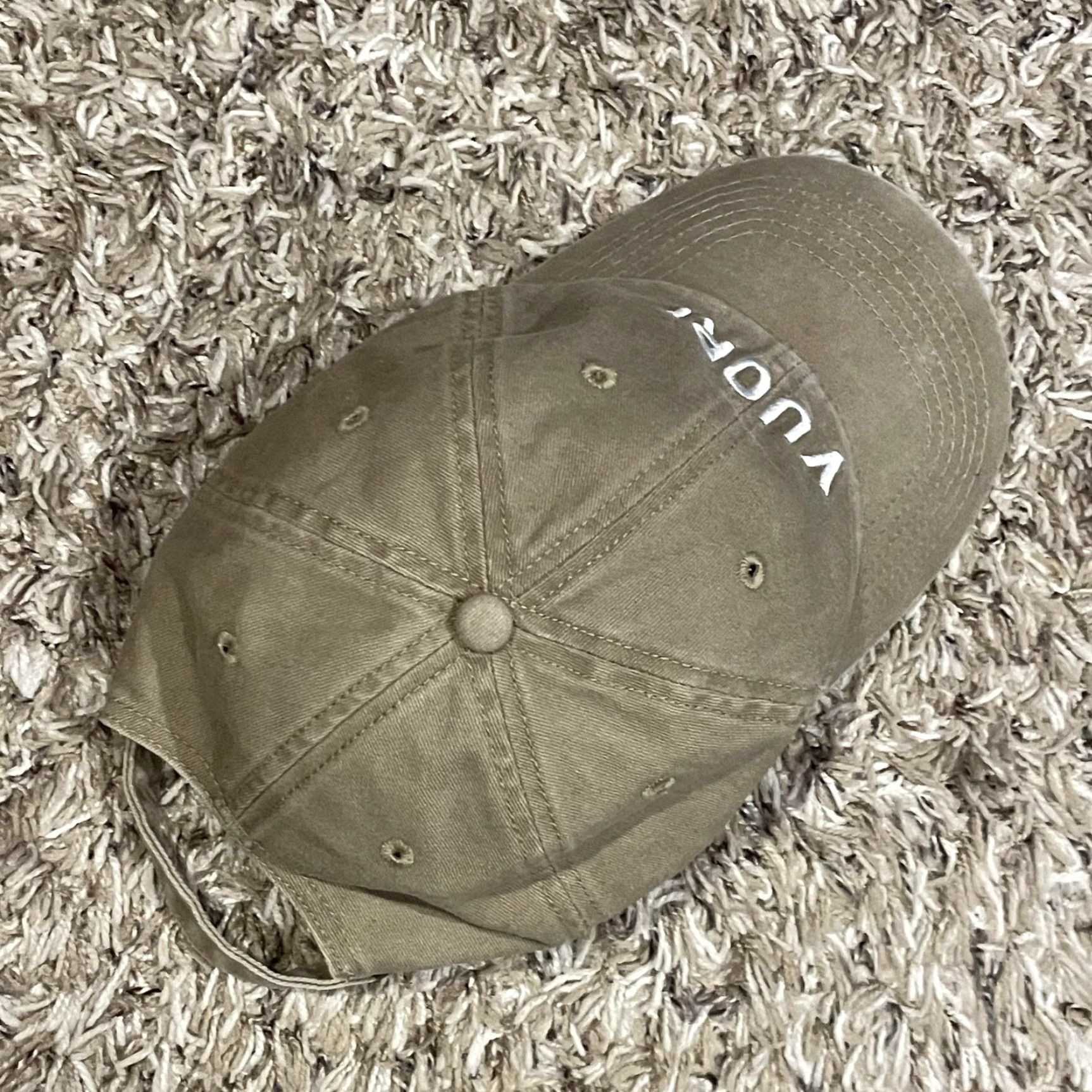 Vuori Vuori Baseball Cap One Size Tan Twill Logo Embroidered Casual Mens Hat Strap Back Adjustable Vintage No Size ONE SIZE - 7 Thumbnail