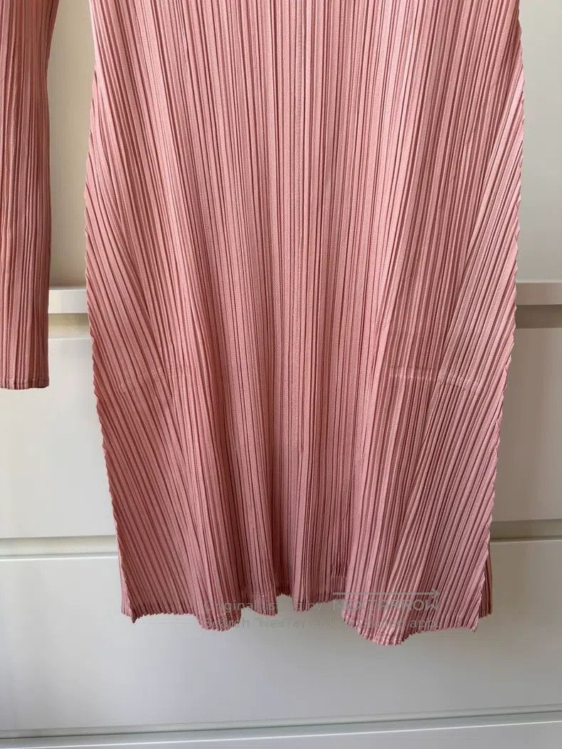 Issey Miyake Issey Miyake Pleated Long T-Shirt Pink Size L / US 10 / IT 46 - 4 Thumbnail