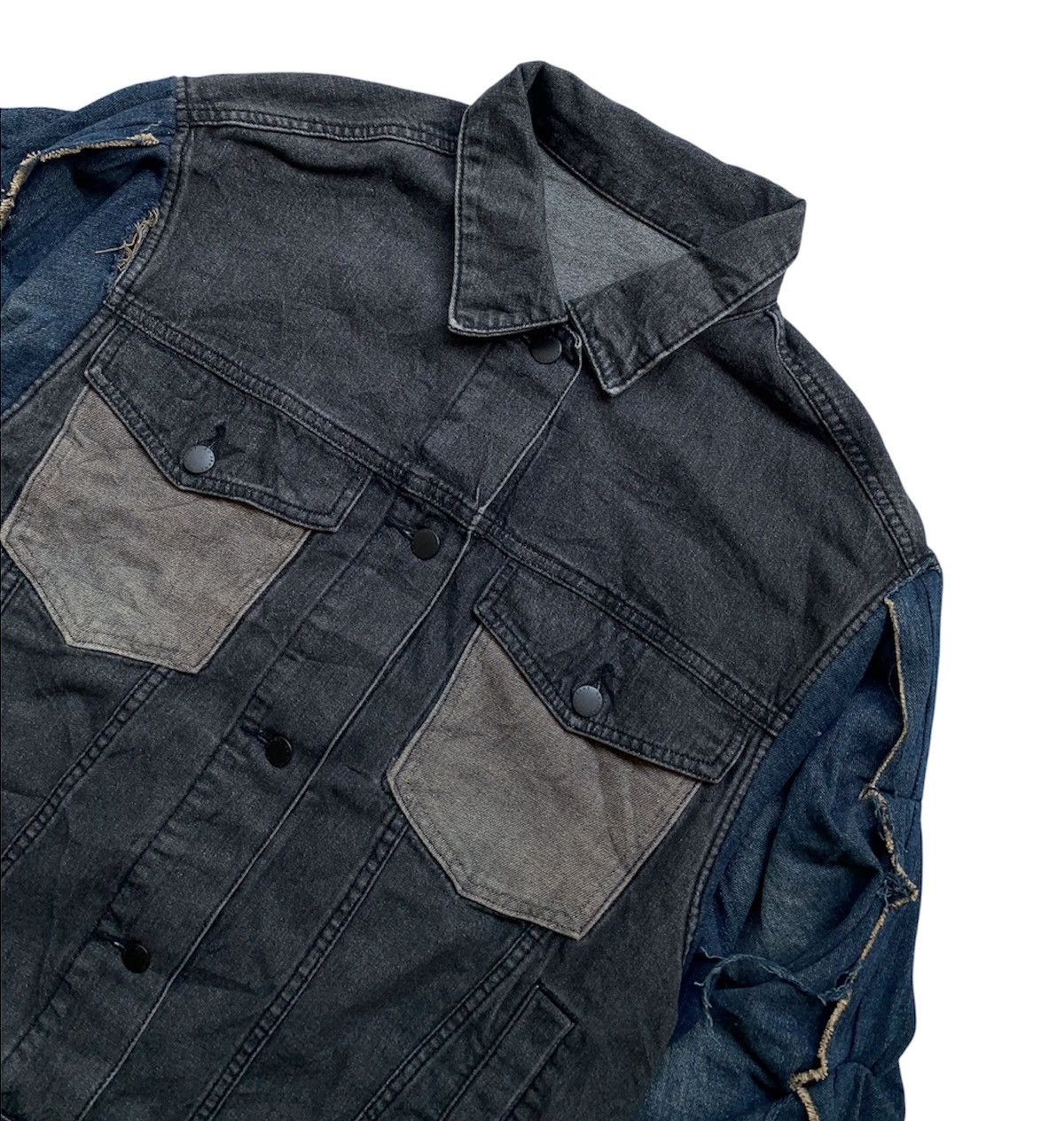 GU Japanese brand GU raffle sleeves denim jacket Size US L / EU 52-54 / 3 - 2 Thumbnail