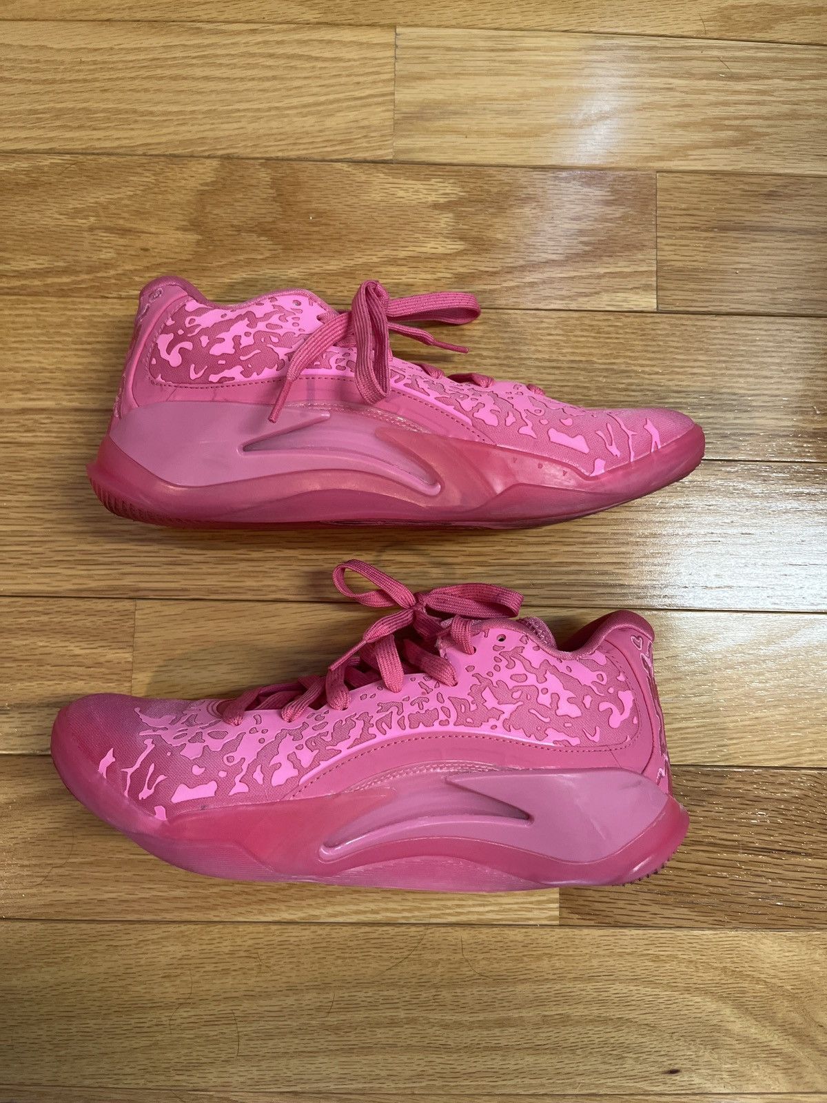 Jordan Brand Pink Zion 3 Size US 7 / EU 40 - 1 Thumbnail