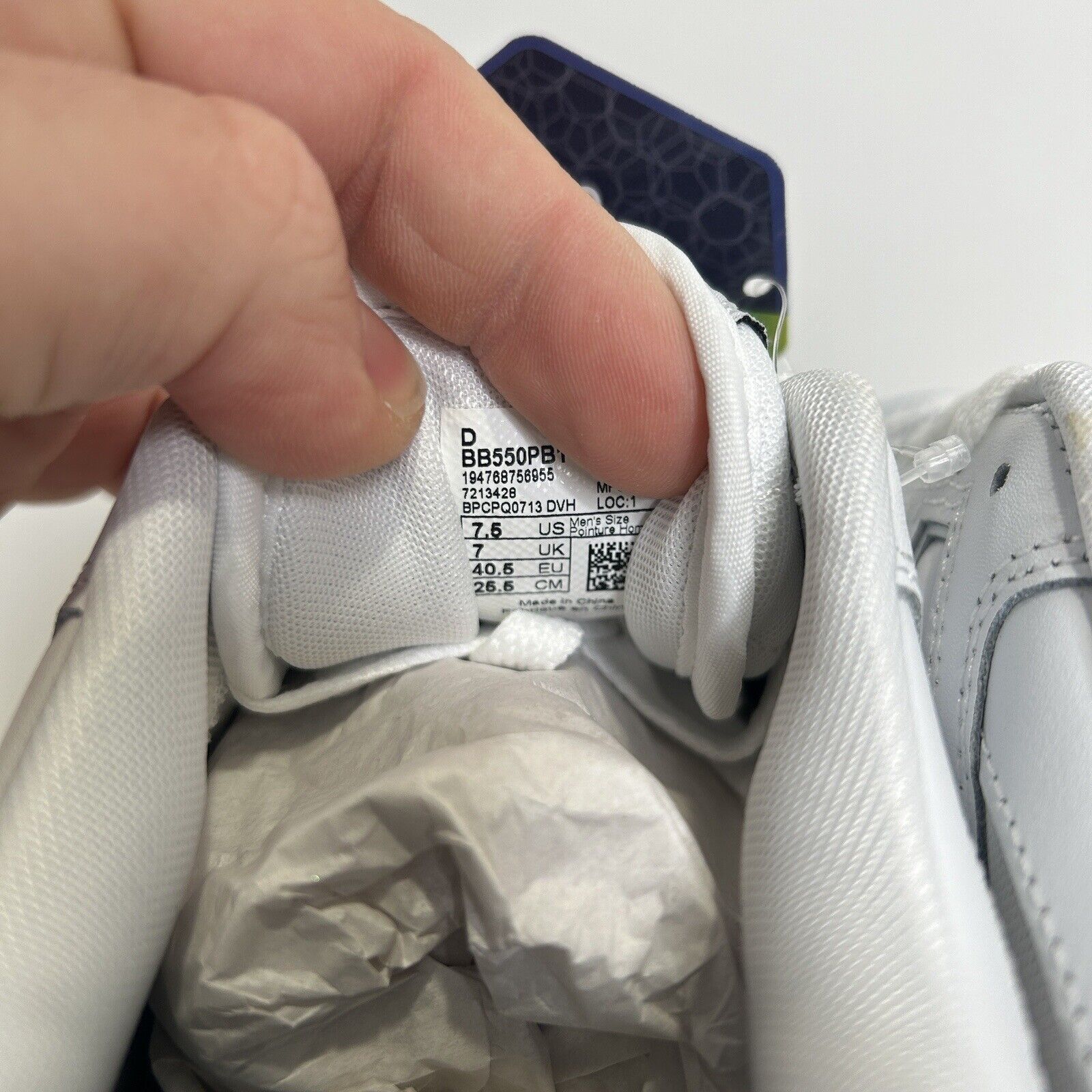 New Balance New Balance Shoes 550 “White Grey” 2024 Size US 9 / IT 39 - 6 Thumbnail