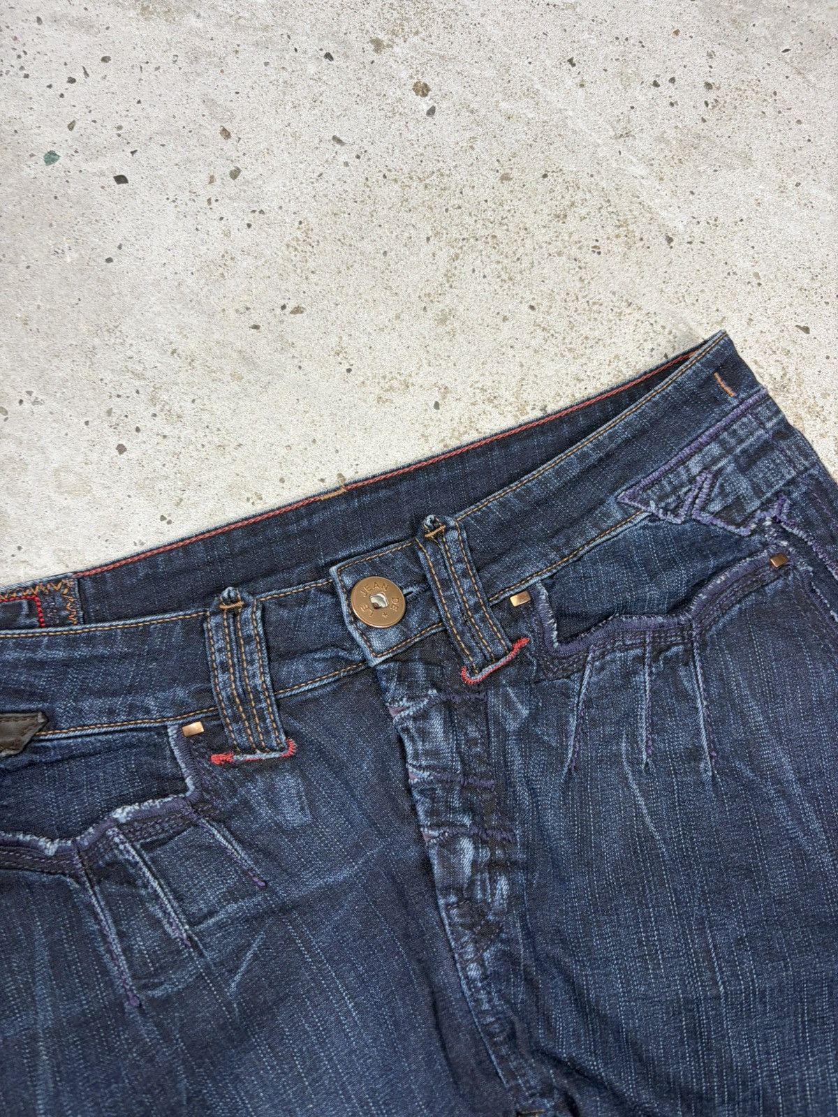 Marithe + Francois Girbaud Marithe Francois Girbaud Cargo Capri Jeans with Zippers Size 29" - 6 Thumbnail