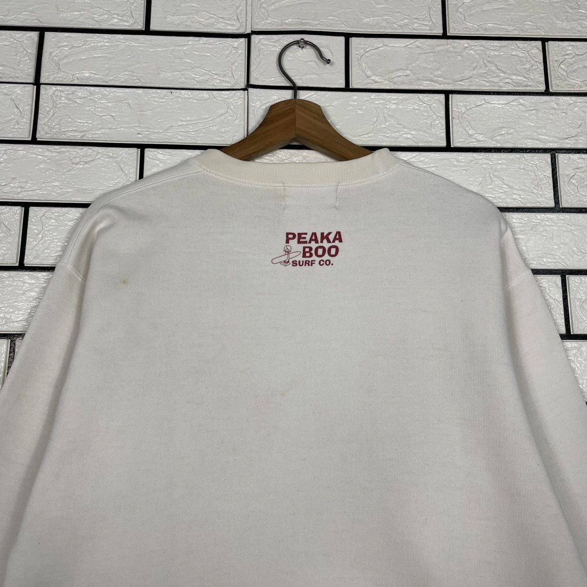 Other Vintage 90s Peakaboo Honolulu Hawaii Surfboard Sweatshirt Size US L / EU 52-54 / 3 - 8 Thumbnail