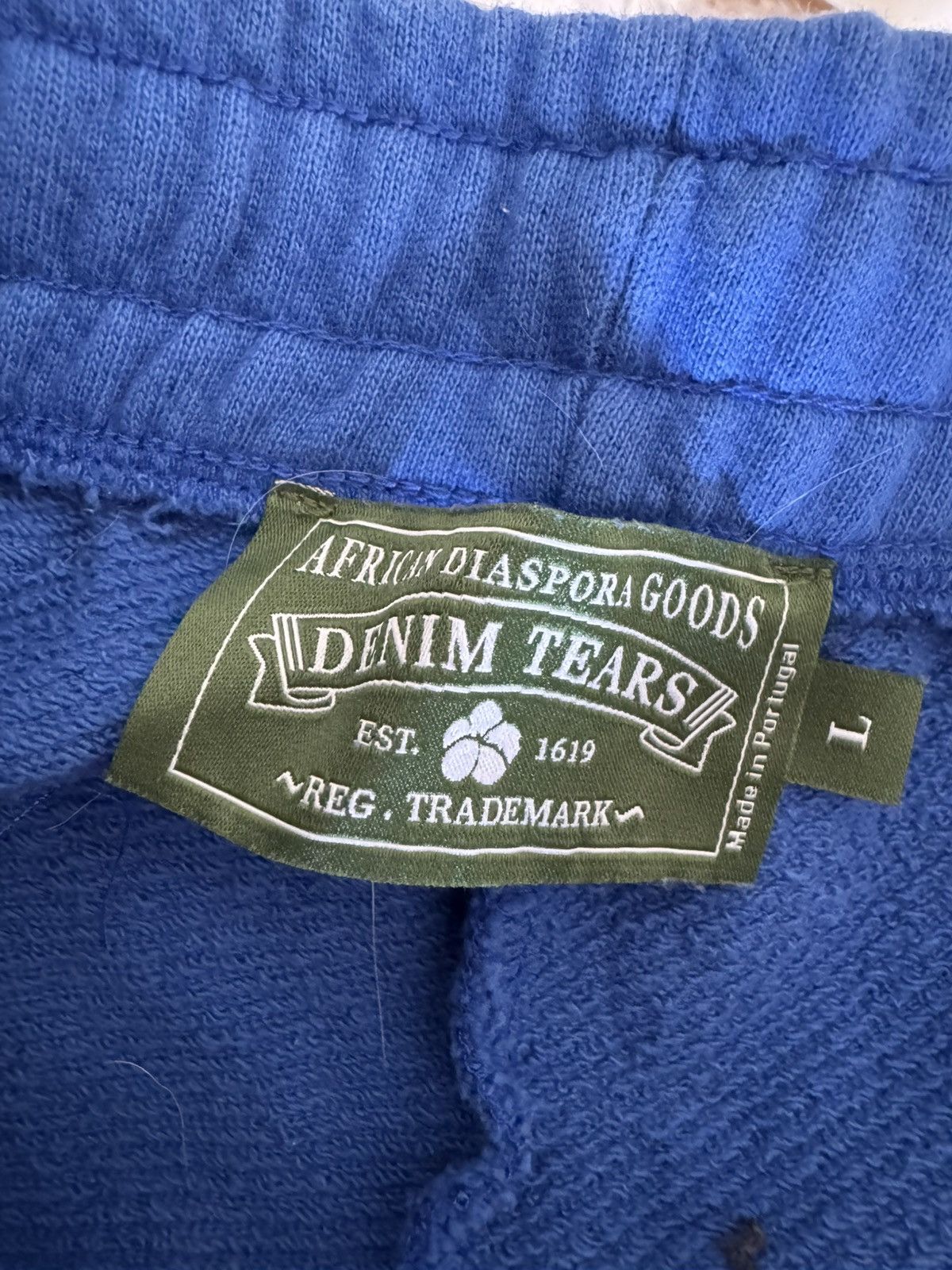 DENIM TEARS L – Denim Tears Cotton Wreath Sweatpants Royal Blue Size US 34 / EU 50 - 2 Thumbnail
