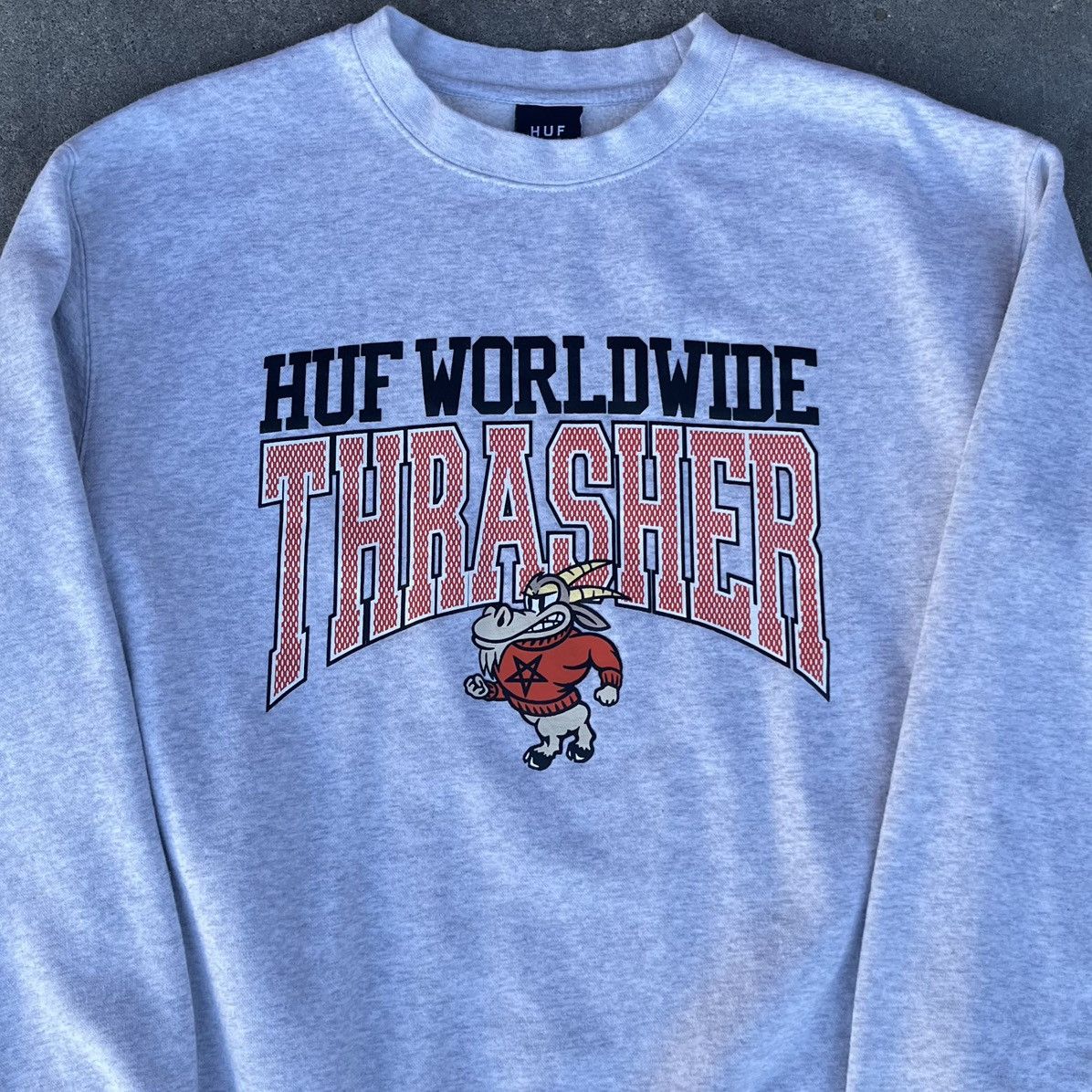 2002’ HUF x Thrasher Heather Gray Candle Stick Crewneck Sz L