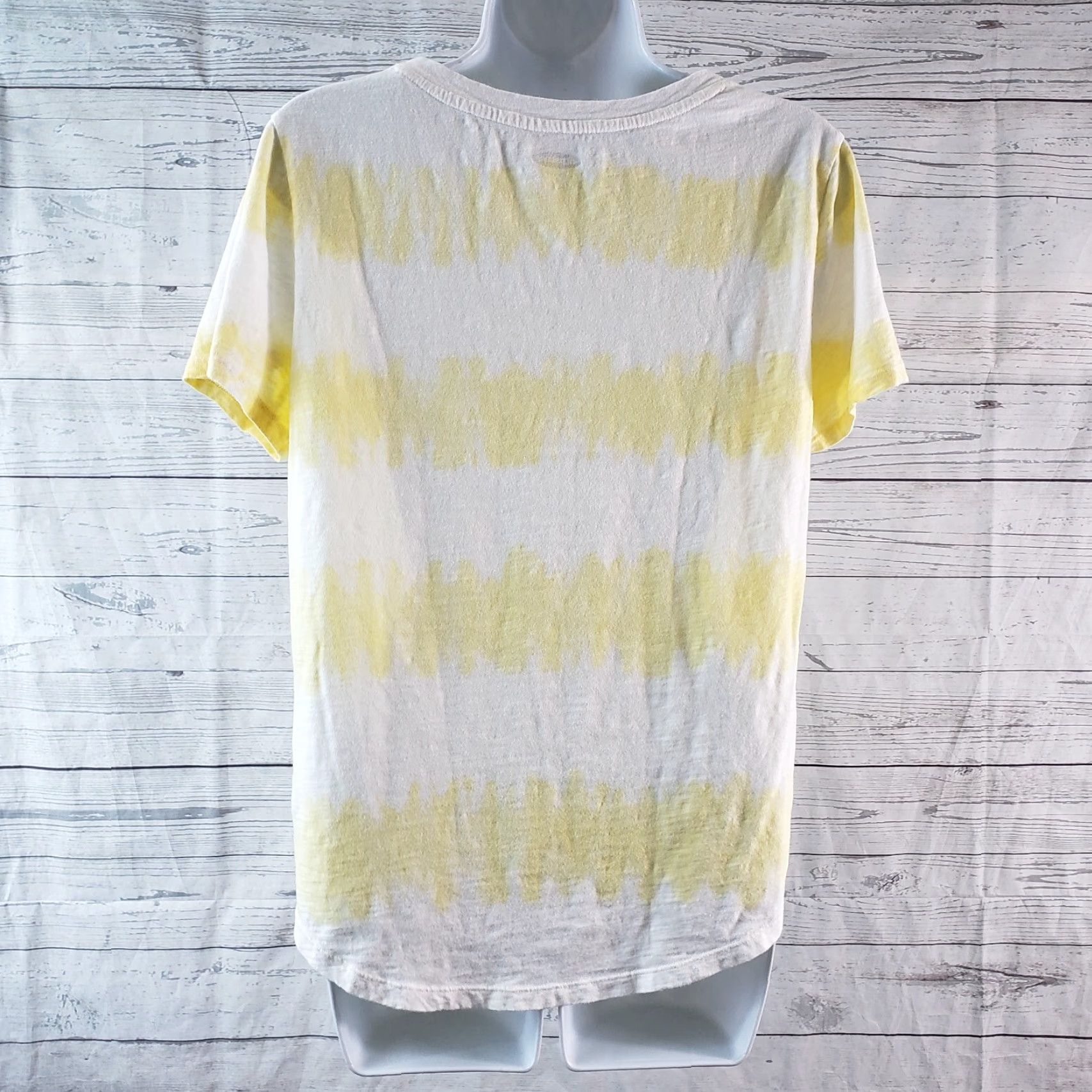 Old Navy Old Navy Womens Everywear Tee Shirt M Short Sleeve Yellow Striped Cotton Xs? Size 32" / US 10 / IT 46 - 4 Thumbnail