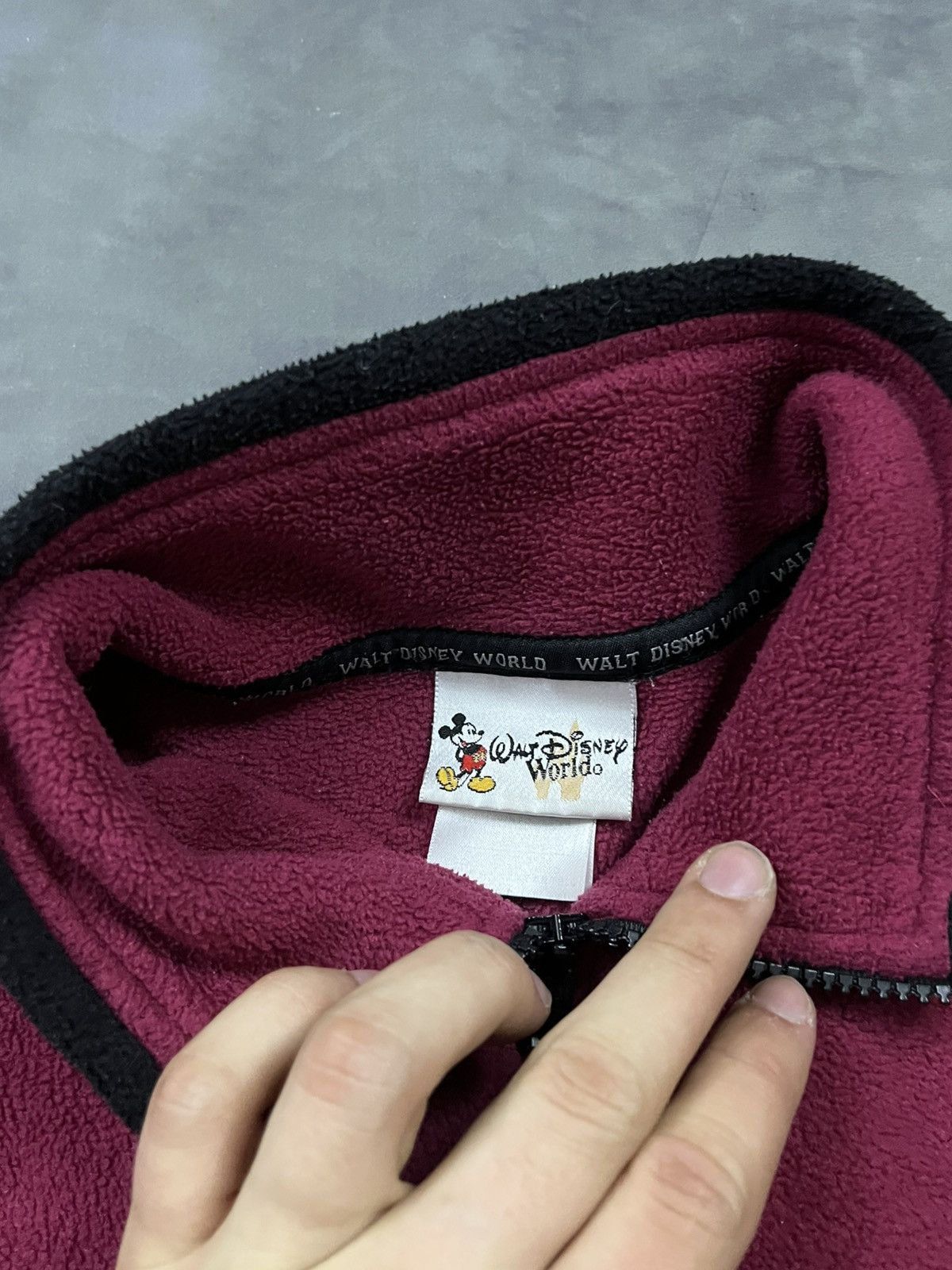 Disney Fleece Walt Disney vintage size L Size US L / EU 52-54 / 3 - 2 Thumbnail