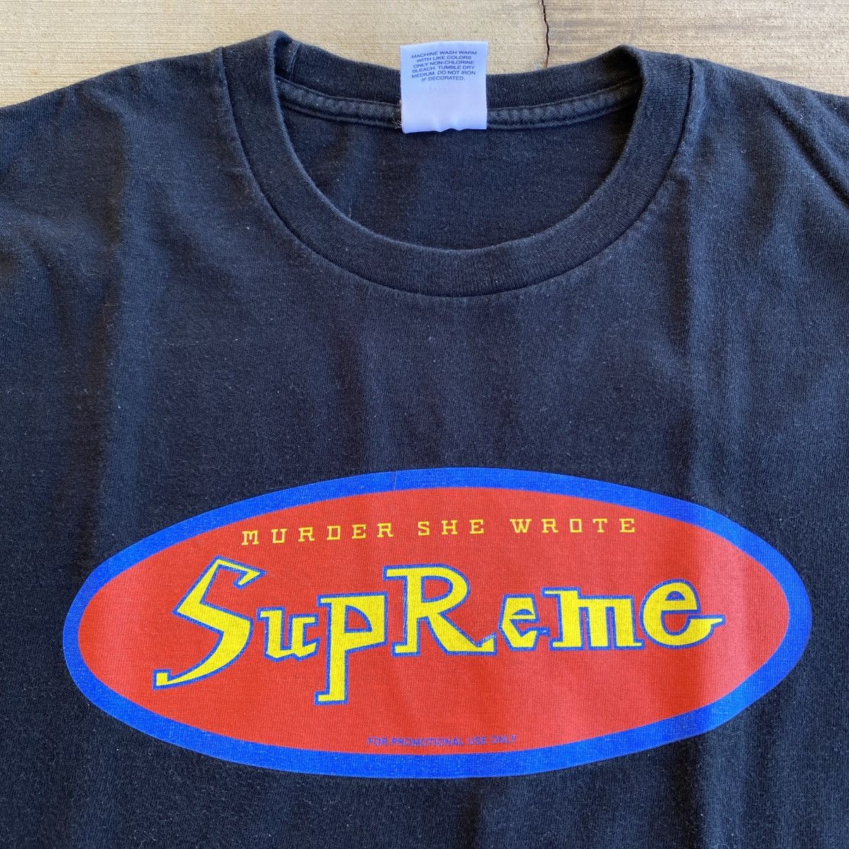 Supreme Supreme Murder She Wrote T-Shirt Black 2014 Vintage Size US L / EU 52-54 / 3 - 7 Thumbnail