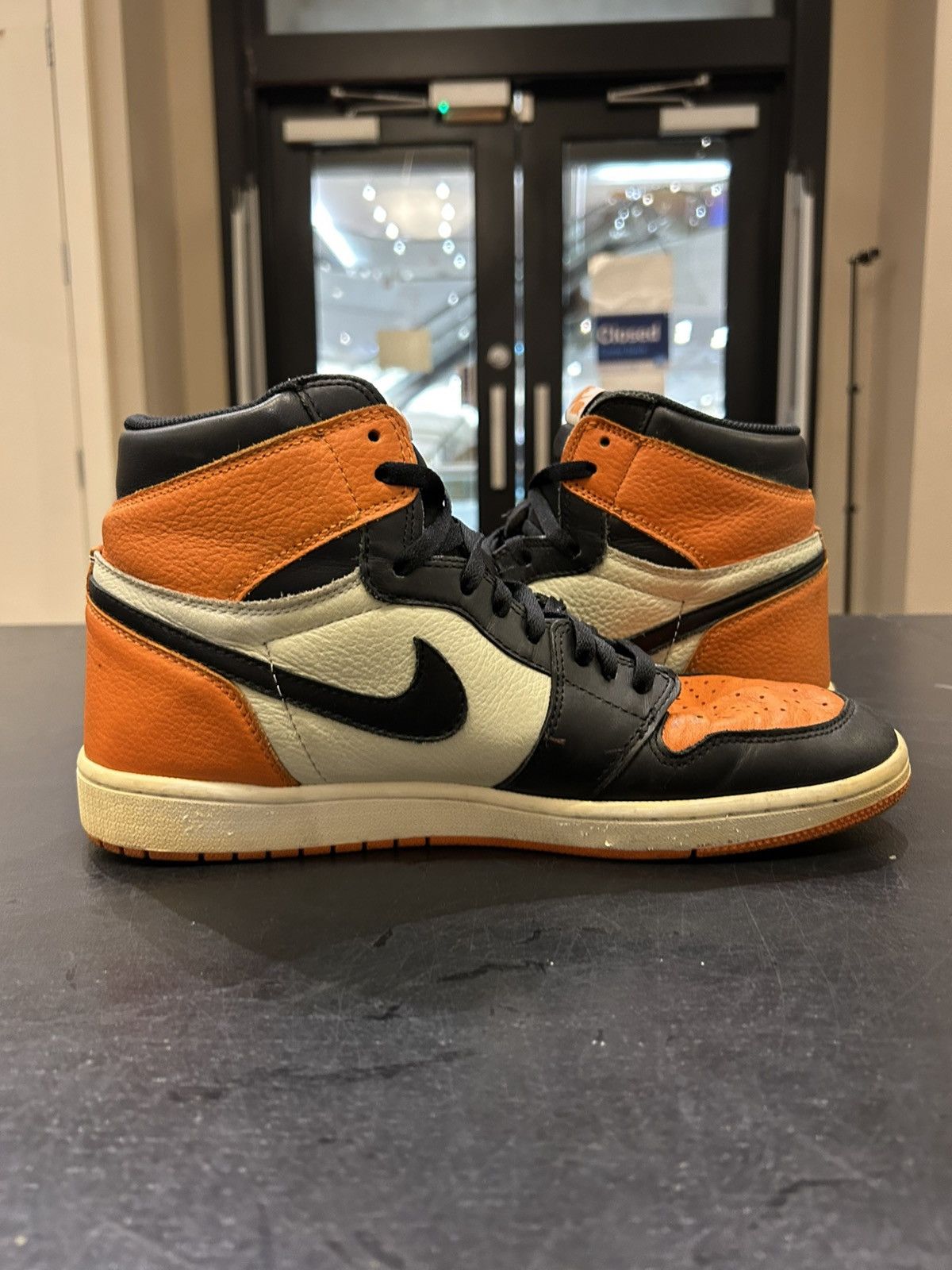 Jordan Brand Jordan 1 Retro ‘Shattered Backboard’ 2015 Size US 11.5 / EU 44-45 - 3 Thumbnail