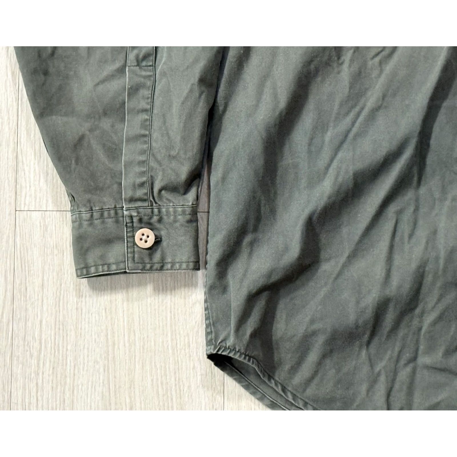 Vintage VINTAGE Armani Jeans Military Button Down Longsleeve Shirt XS FIT: S/M Italy Shirt Mens Cotton Olive Green 80s Slim? Size US XS / EU 42 / 0 - 4 Thumbnail