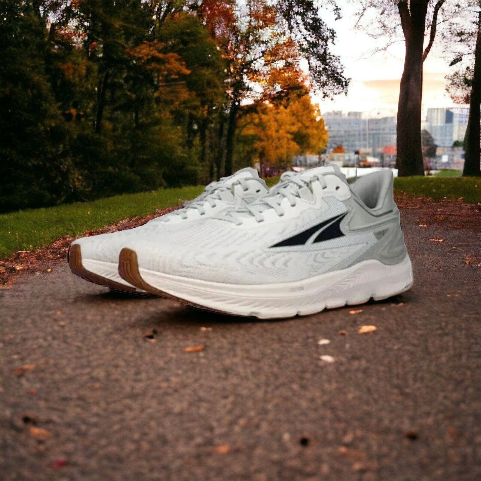 image of Altratorin 6 Road Running Shoes Sneakers White Gray 13, Men's