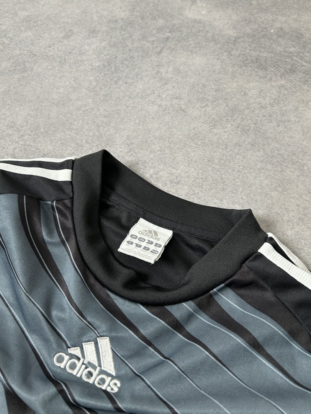 Adidas Vintage Adidas Goalkeeper Y2k long-sleeved jersey mens Size US XL / EU 56 / 4 - 3 Thumbnail