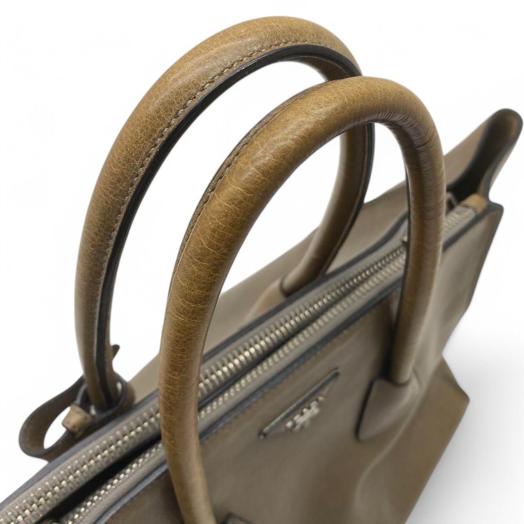 Prada Prada - Saffiano Calf Brown Leather Handbag Triangle Plate Size ONE SIZE - 3 Thumbnail