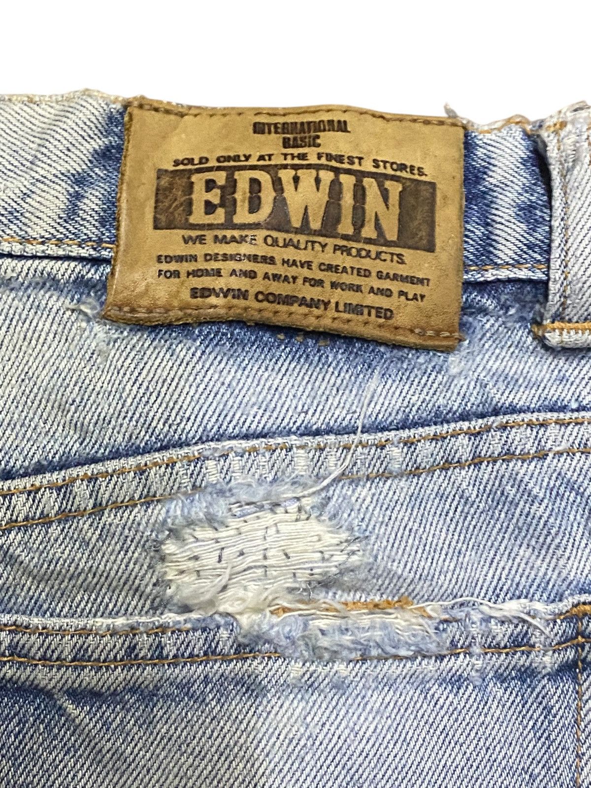 Edwin Vintage Edwin Light Wash Distressed Straight Fits Jeans Size US 30 / EU 46 - 11 Thumbnail