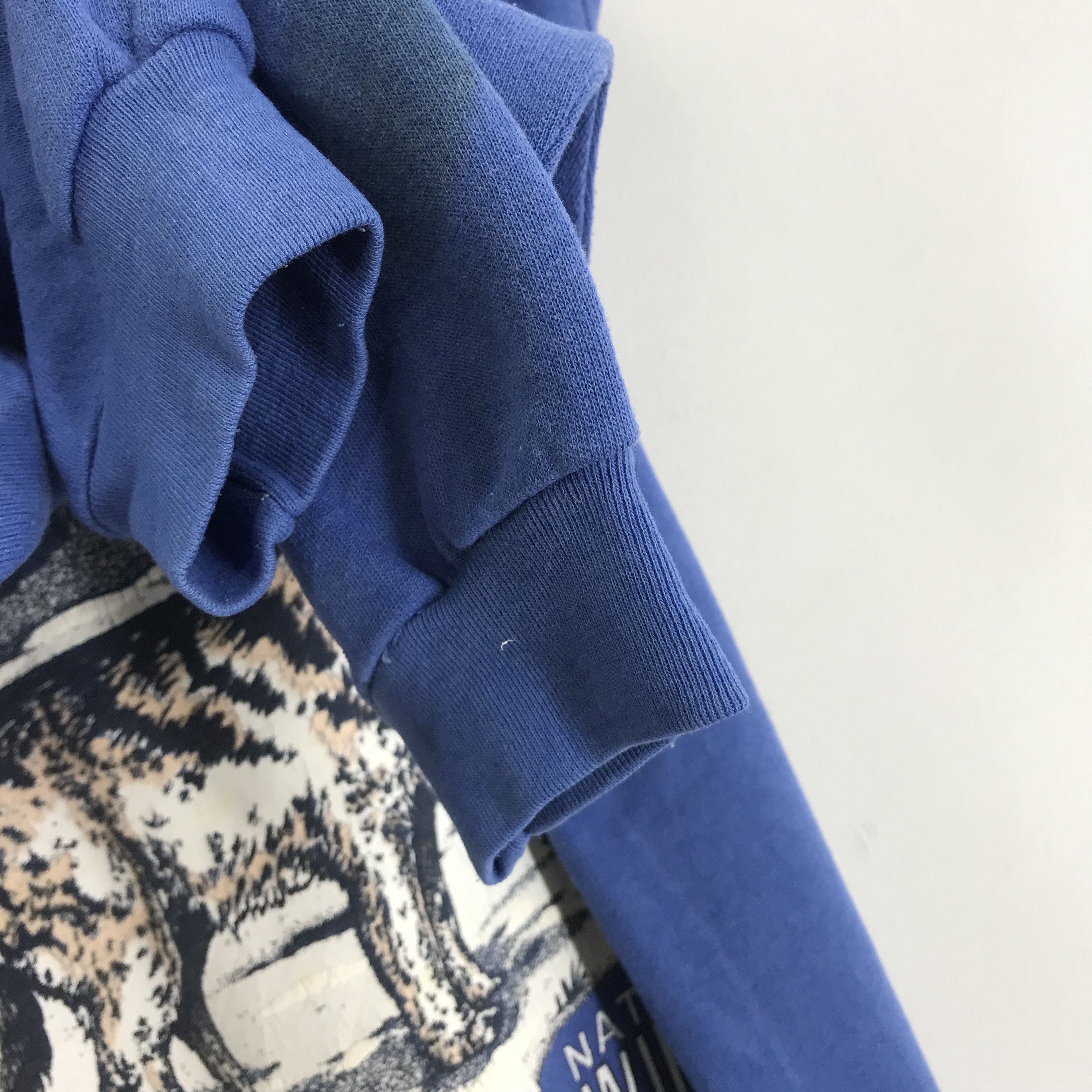 Vintage Vintage 90s Grey Wolf Animal Wildlife Blue Sweatshirt - 434 Size US XL / EU 56 / 4 - 5 Thumbnail