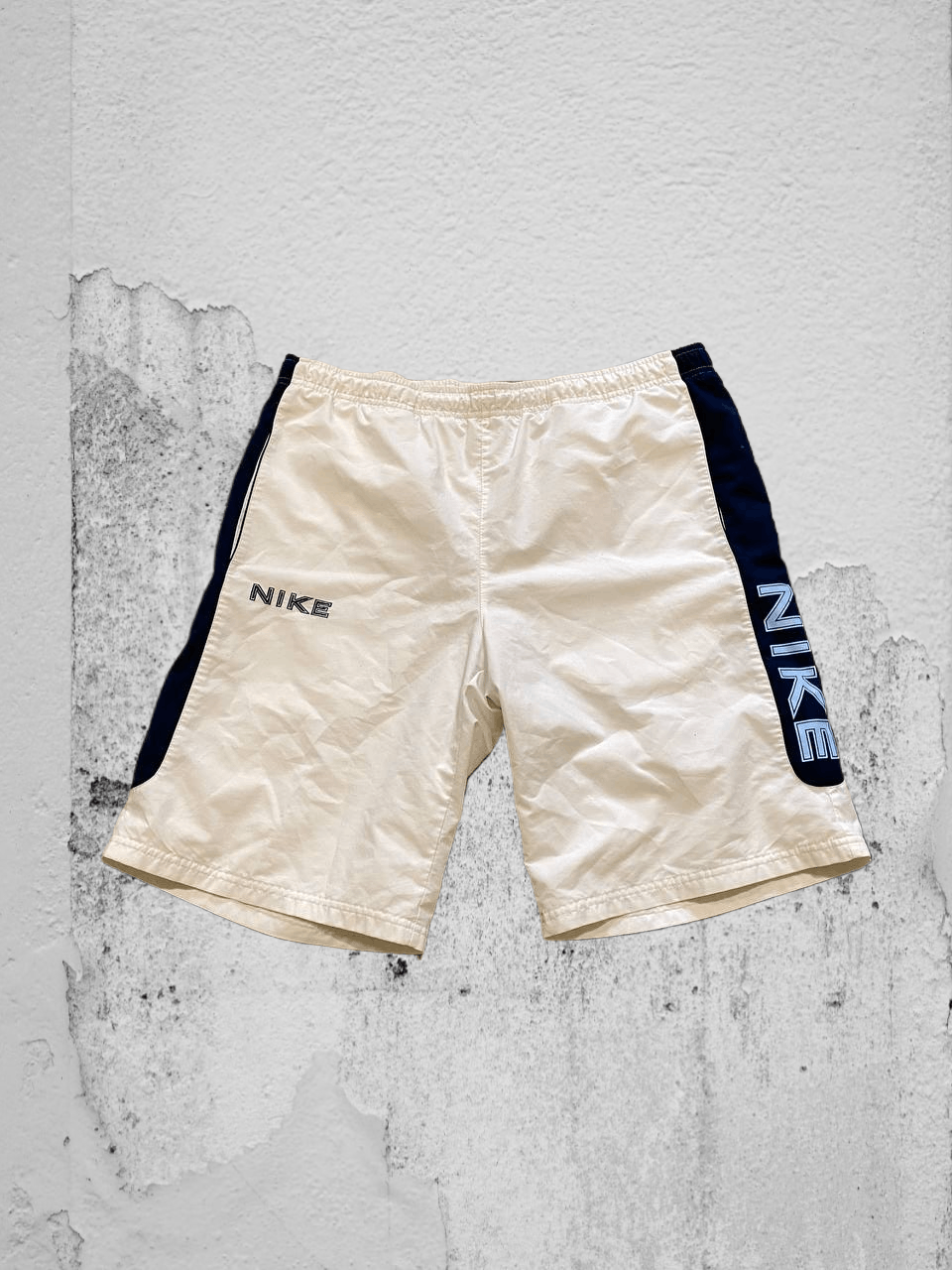 Nike Vintage white shorts Nike big logo Y2K size L Size US 34 / EU 50 - 1 Thumbnail