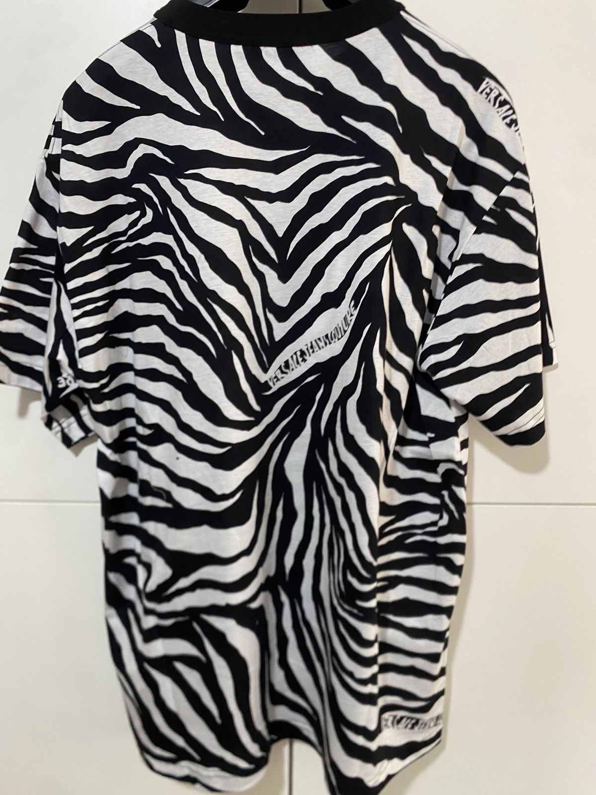 Versace Jeans Couture Versace Jeans Culture Zebra Print T-shirt, size XXL, black Size US XXL / EU 58 / 5 - 9 Thumbnail