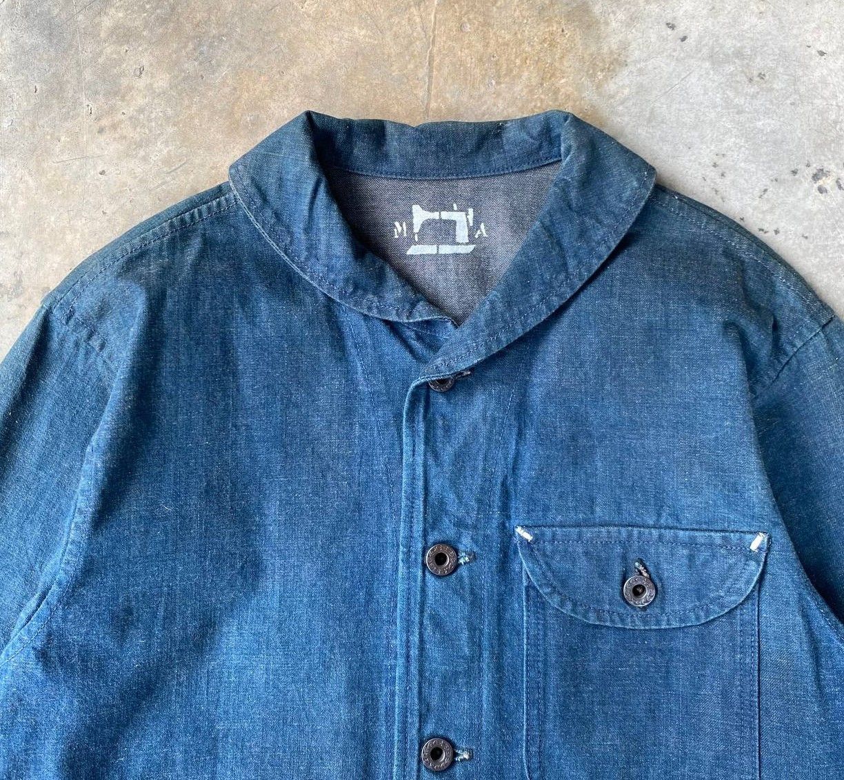 Vintage Vintage 40s-60s Shawl Collar French Blue Chore Denim Jacket Size US L / EU 52-54 / 3 - 4 Thumbnail